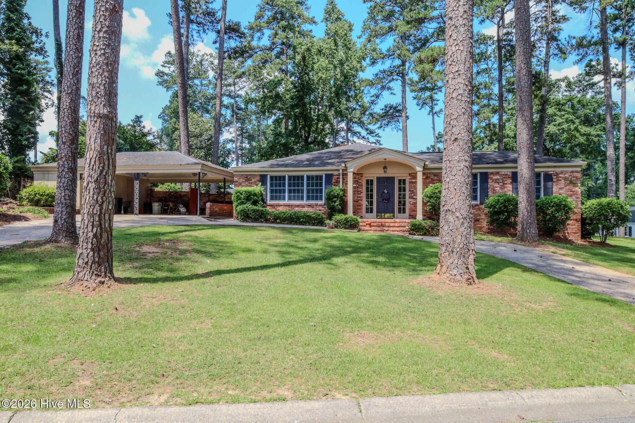 Single Family Residence at 711 Oberlin Road, Augusta, GA 30909, photo 2 of 59