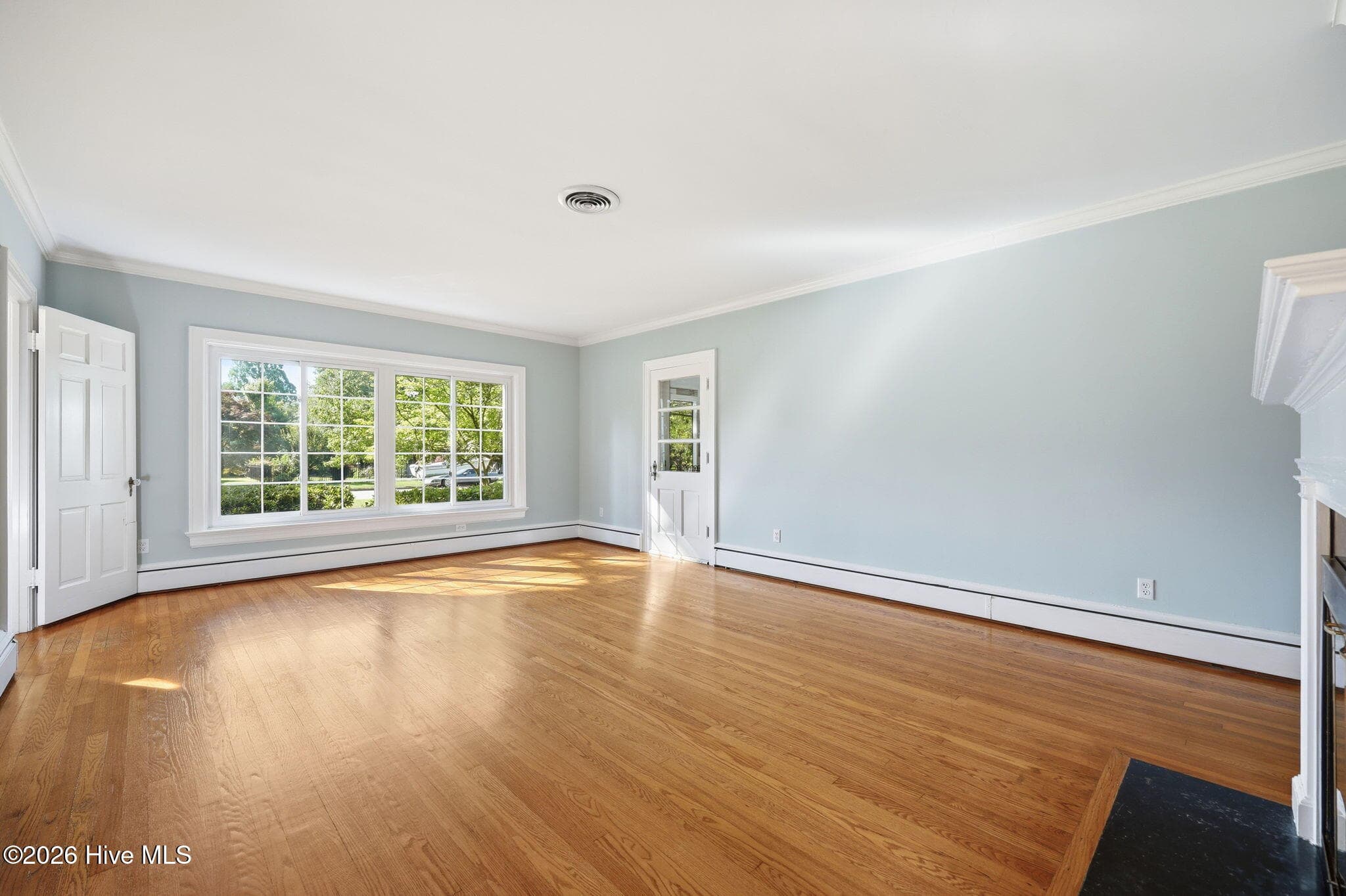 Single Family Residence at 1108 Summit Avenue, Washington, NC 27889, photo 9 of 49