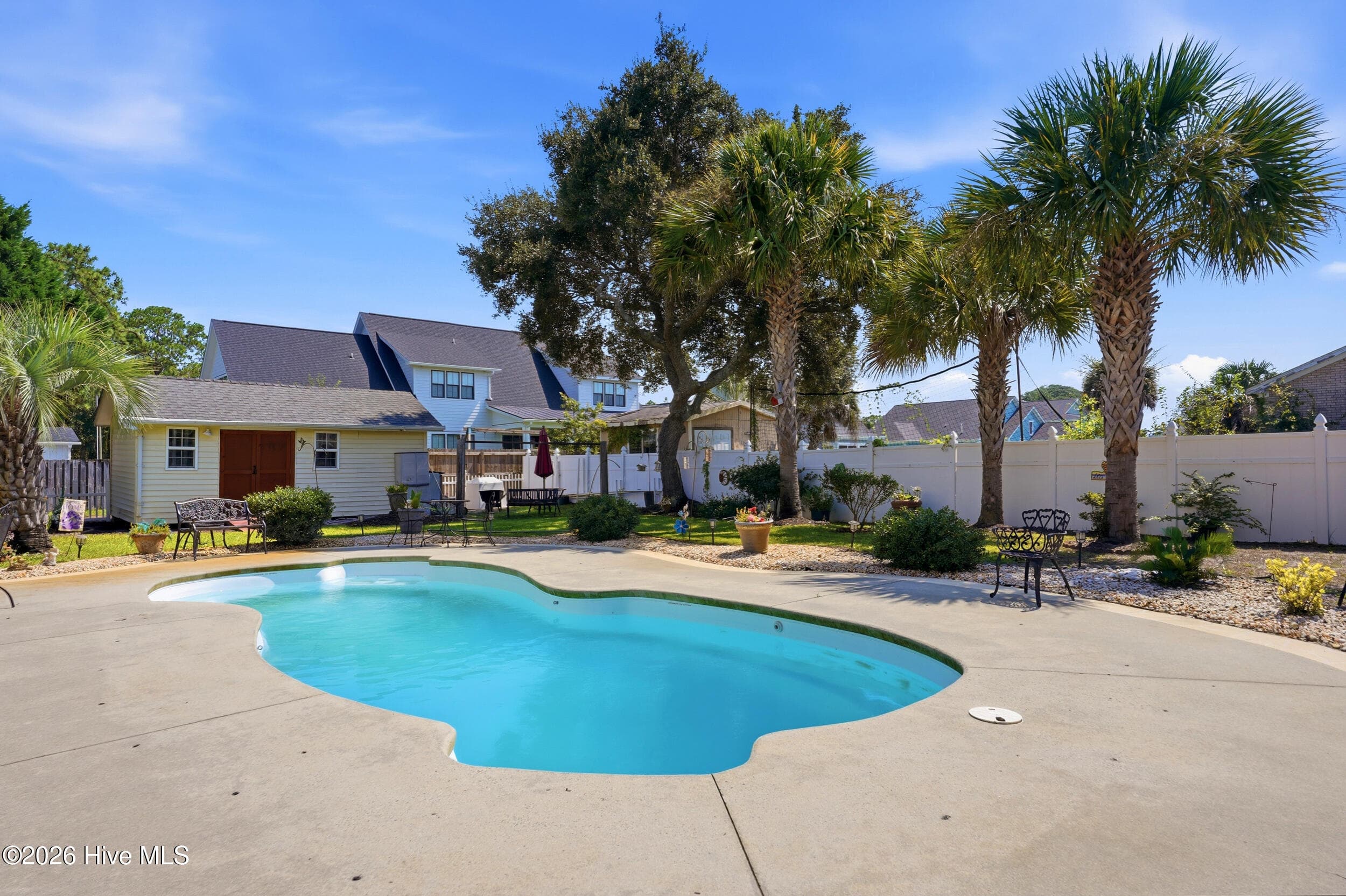 Single Family Residence at 400 Dow Road N, Carolina Beach, NC 28428, photo 4 of 95