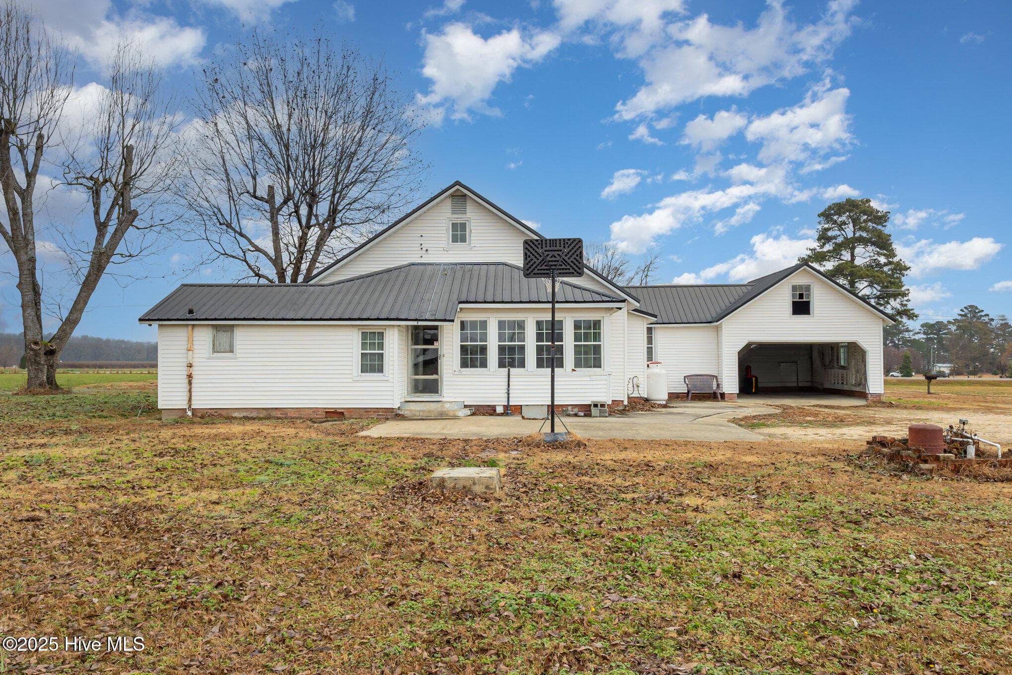 Single Family Residence at 3235 Us Highway 13 Highway S, Goldsboro, NC 27530, photo 20 of 32