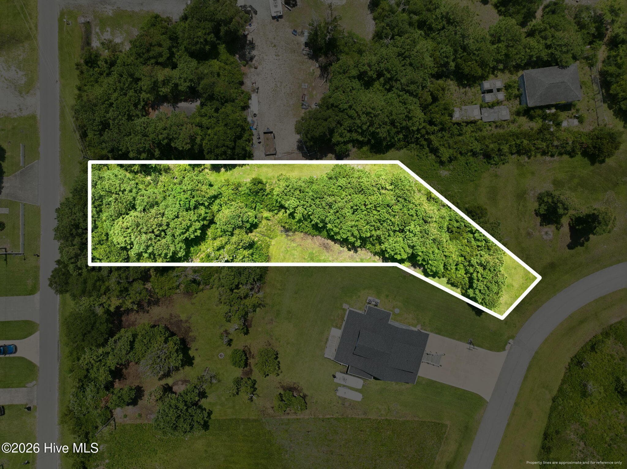 Wooded at 154 Westbay Circle, Harkers Island, NC 28531, photo 2 of 15