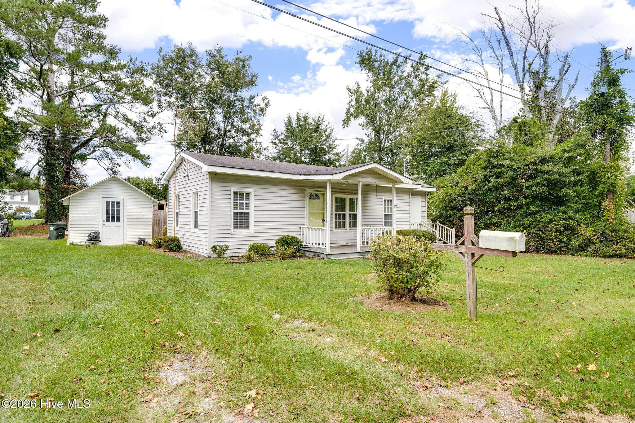 Single Family Residence at 115 E Murphy Street, Wallace, NC 28466, photo 22 of 24