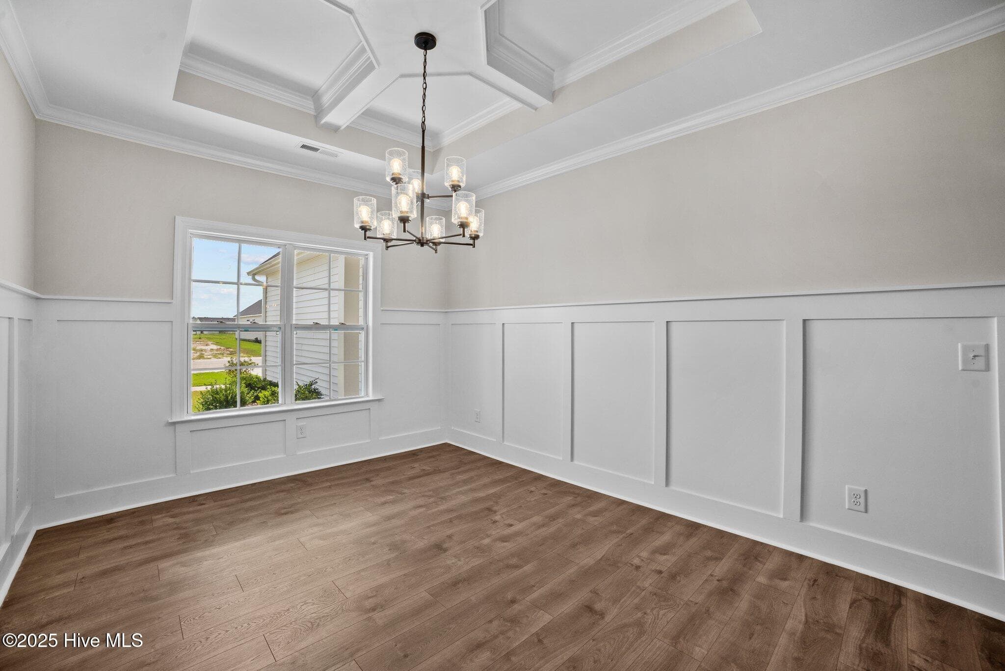Photo of similar home - 3209 Honeysuckle Drive, Winterville, NC 28590