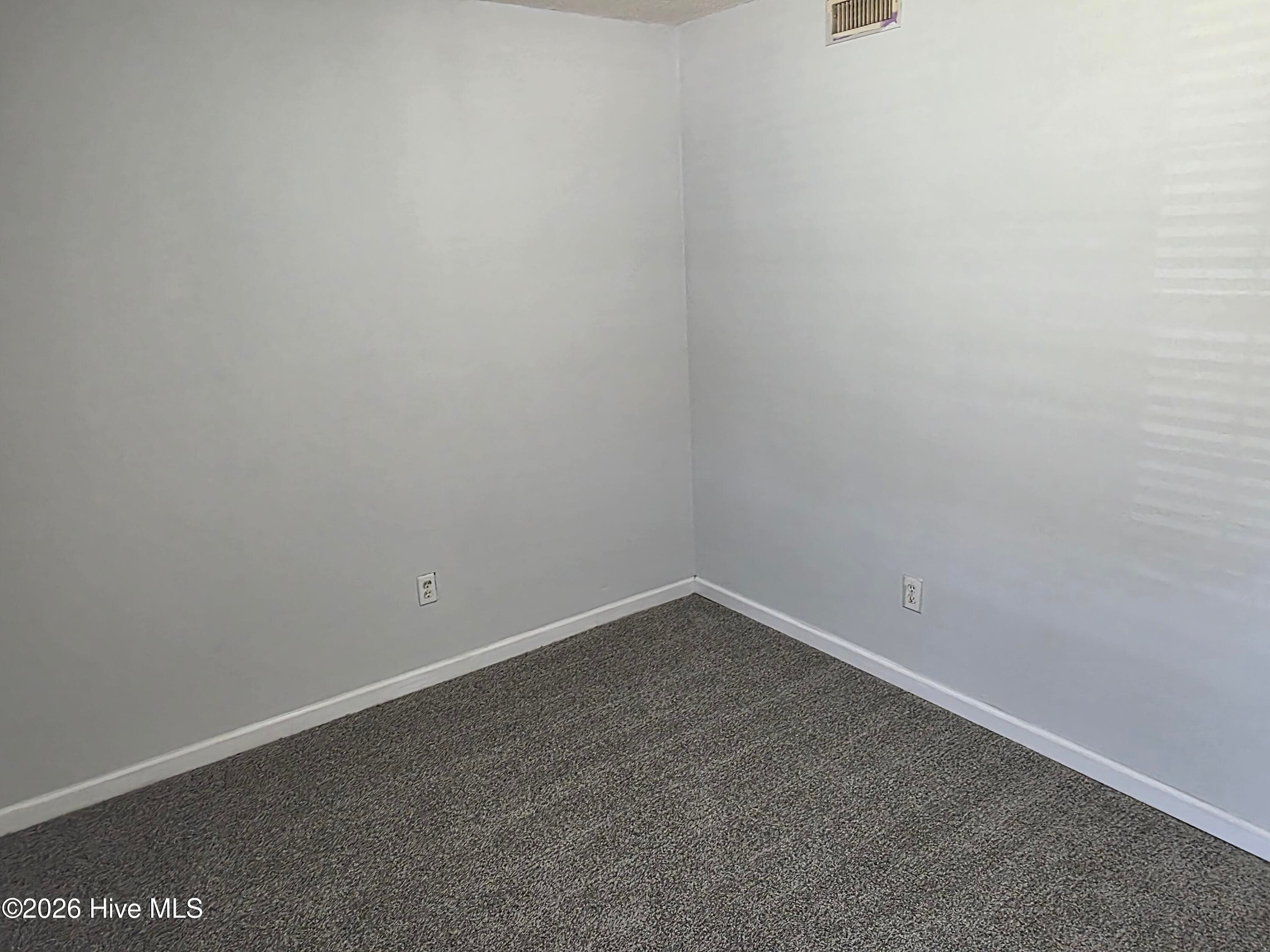 Single Family Residence at 303 Olive Branch Boulevard, Grifton, NC 28530, photo 7 of 30