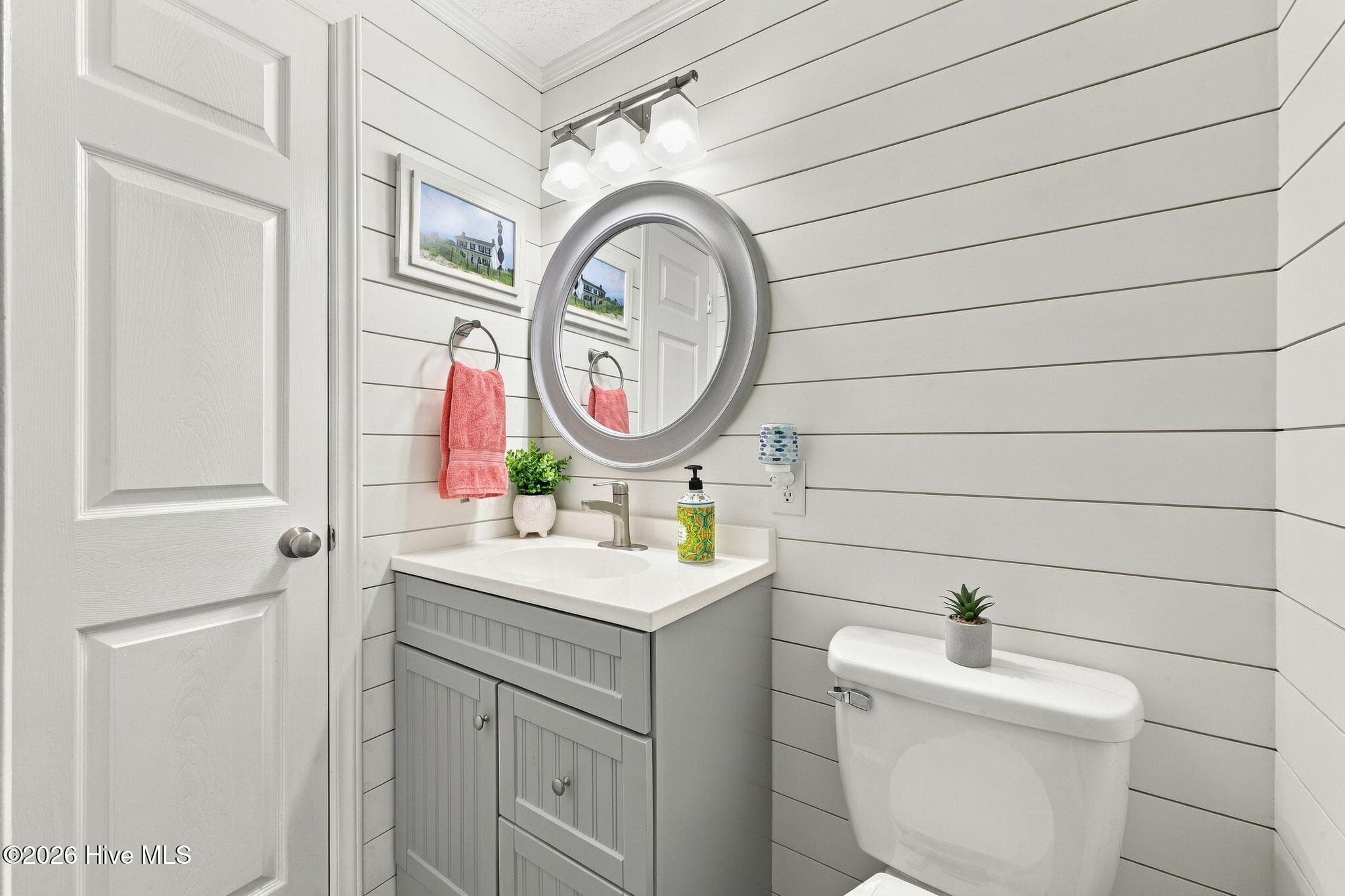 Half-bathroom downstairs - 314 River Walk, New Bern, NC 28560