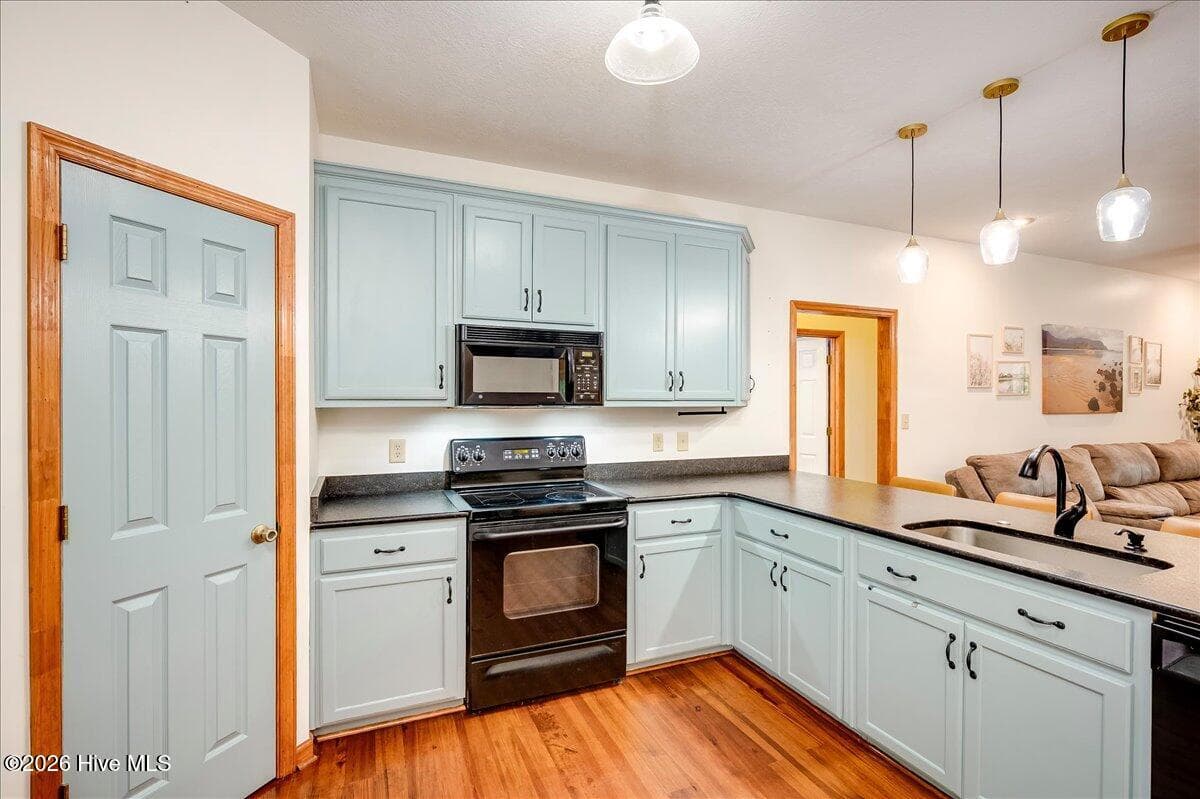 Single Family Residence at 13 Sunset Circle, North Augusta, SC 29860, photo 16 of 52