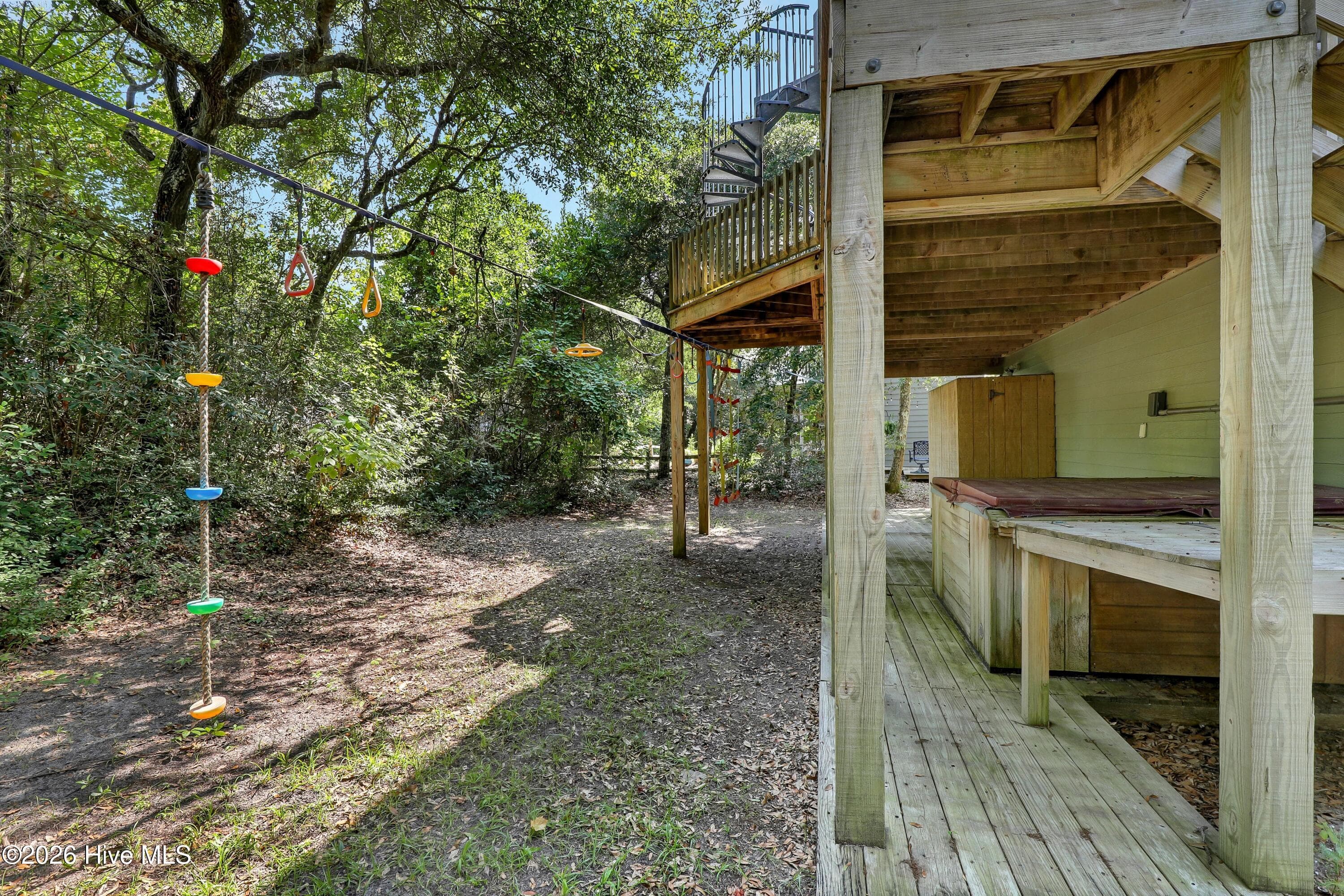 Single Family Residence at 109 Sea Urchin Court, Surf City, NC 28445, photo 25 of 49
