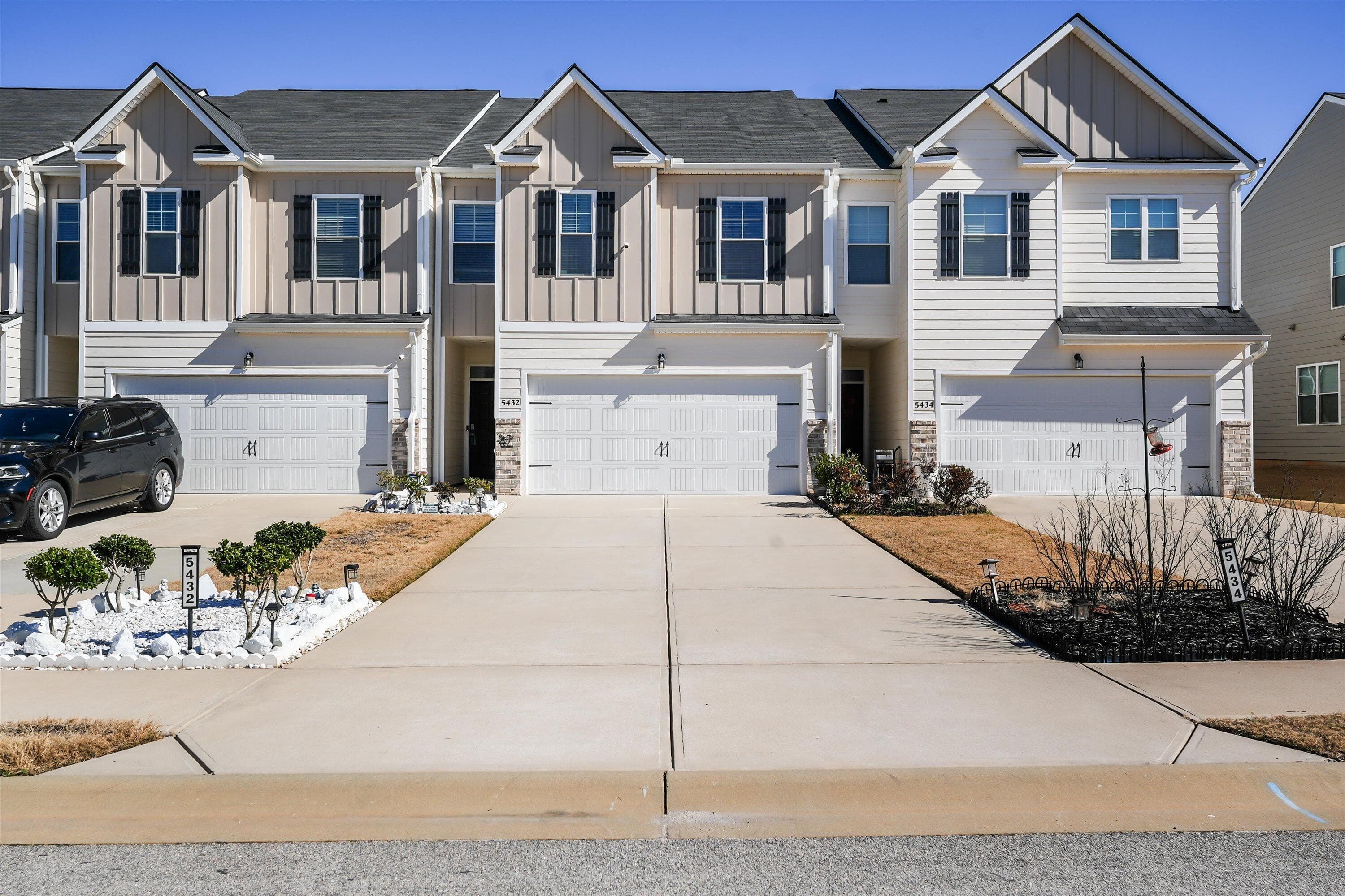 Townhouse at 5432 Thrasher Lane, Hephzibah, GA 30815, photo 3 of 36