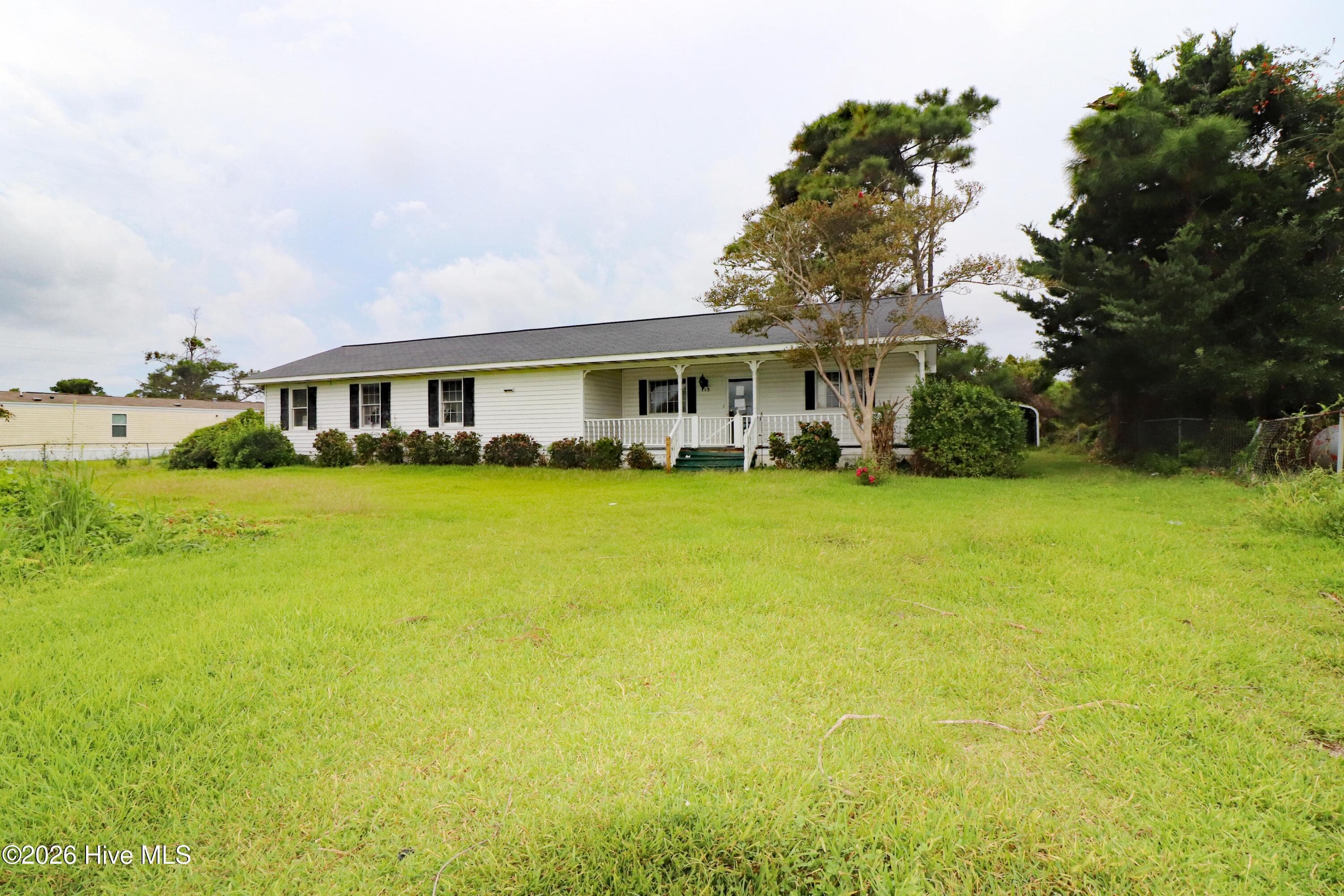 Manufactured Home at 115 Canal Drive, Harkers Island, NC 28531, photo 8 of 61