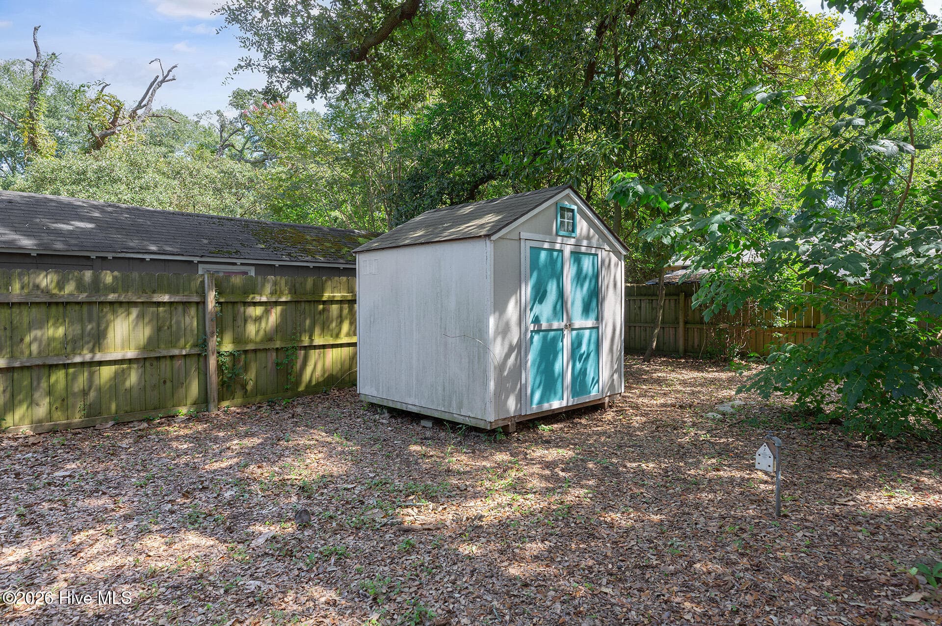 Single Family Residence at 2017 Burnett Boulevard, Wilmington, NC 28401, photo 3 of 3
