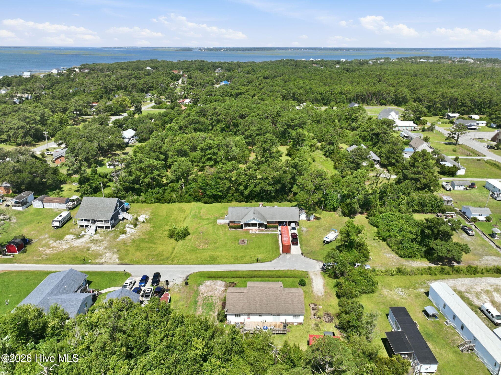 Manufactured Home at 202 Willis Drive, Harkers Island, NC 28531, Harkers Island, photo 19 of 48