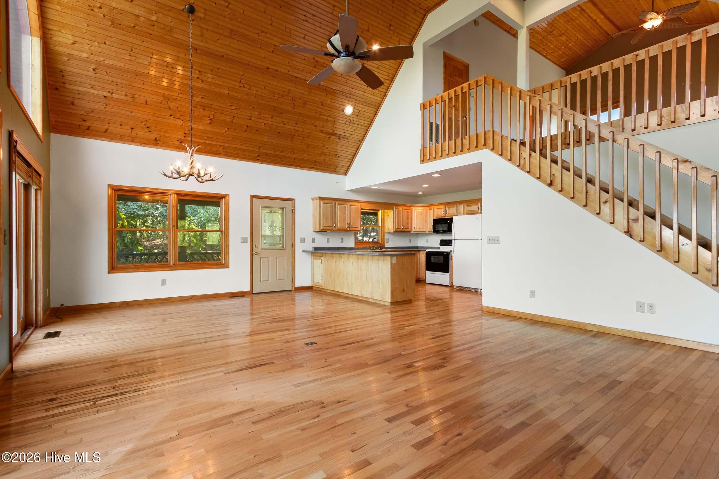 Single Family Residence at 75 Mountain Overlook Drive, Murphy, NC 28906, photo 13 of 80