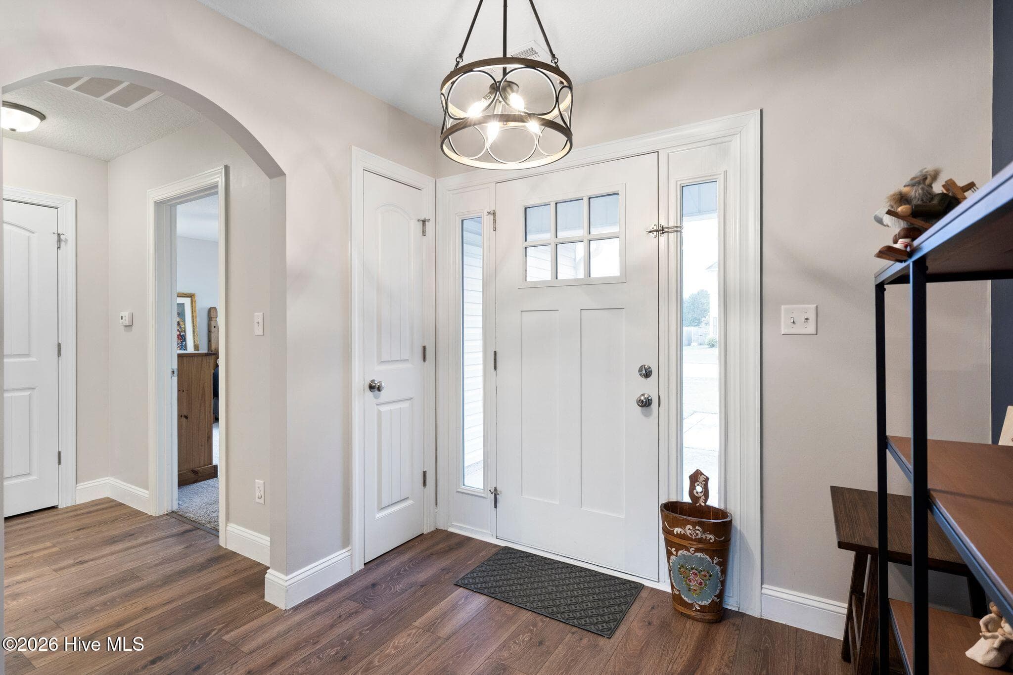 Single Family Residence at 202 Messenger Court, Jacksonville, NC 28546, photo 5 of 62