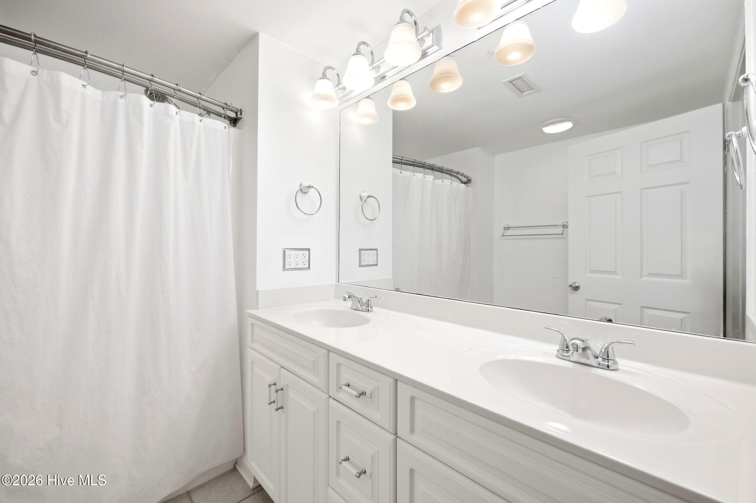 Condominium at 4134 Vanessa Drive SE Unit 4, Southport, NC 28461, photo 29 of 57