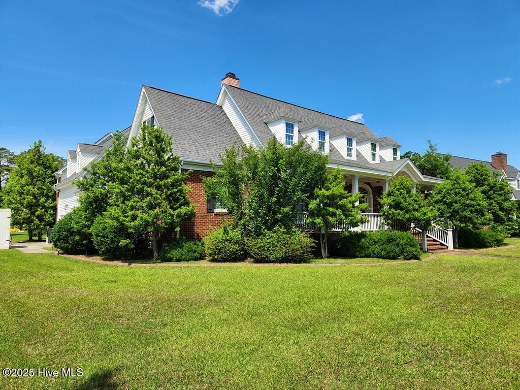 Single Family Residence at 109 Foxcroft Lane, Winterville, NC 28590, photo 5 of 65