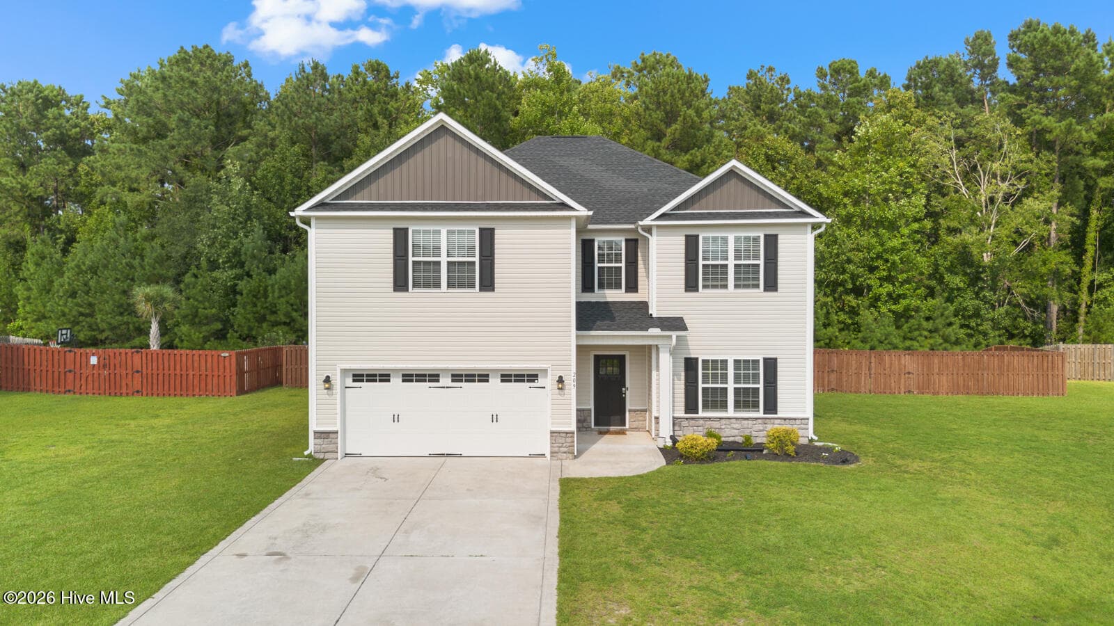 209 Gilliken Court, Jacksonville, NC 28546