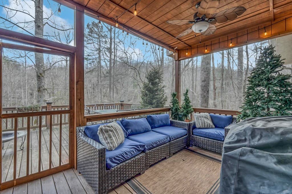 Single Family Residence at 95 Breezy Brook Lane 5, Hayesville, NC 28904, photo 23 of 35