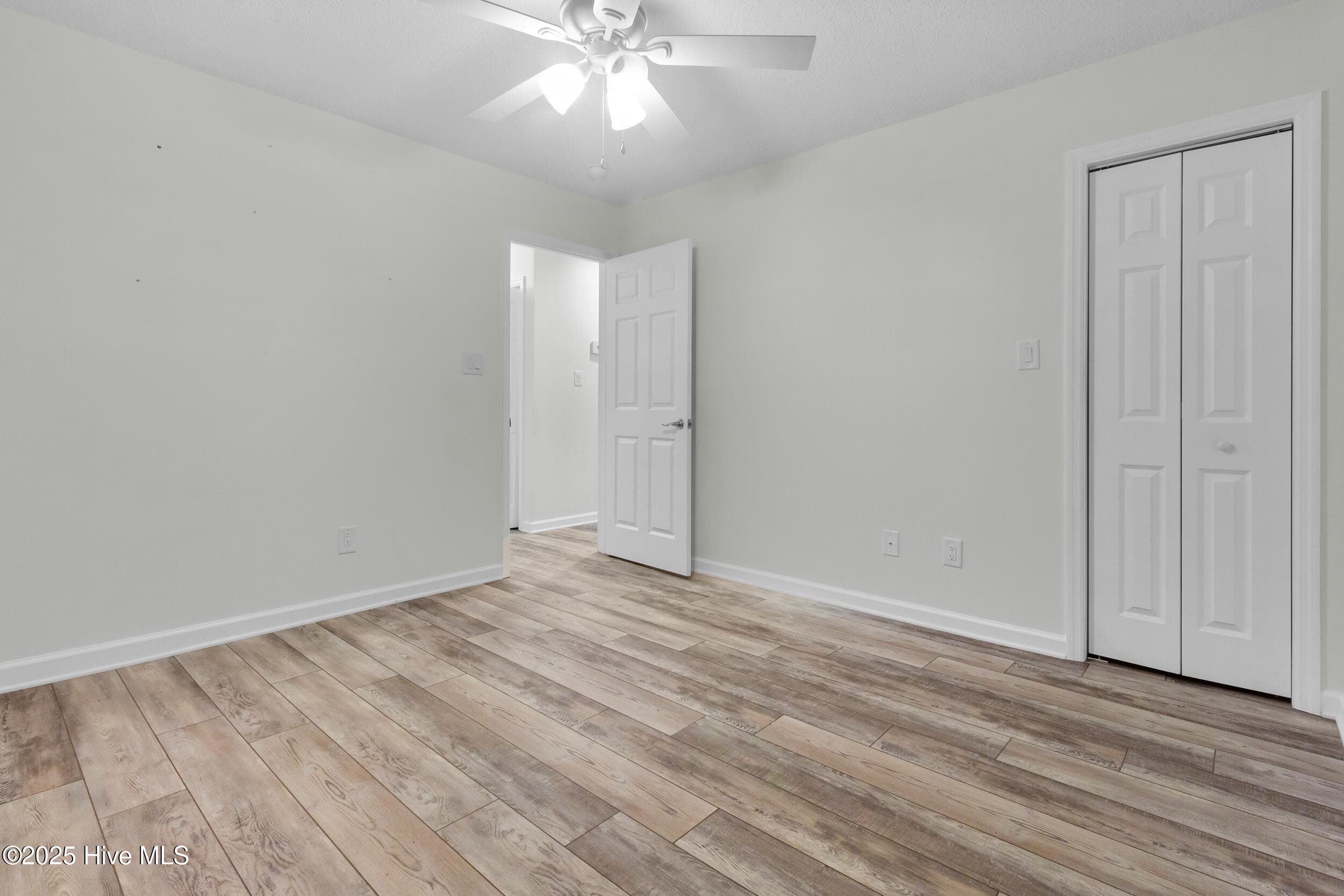 Single Family Residence at 7212 Windward Drive, New Bern, NC 28560, photo 21 of 41