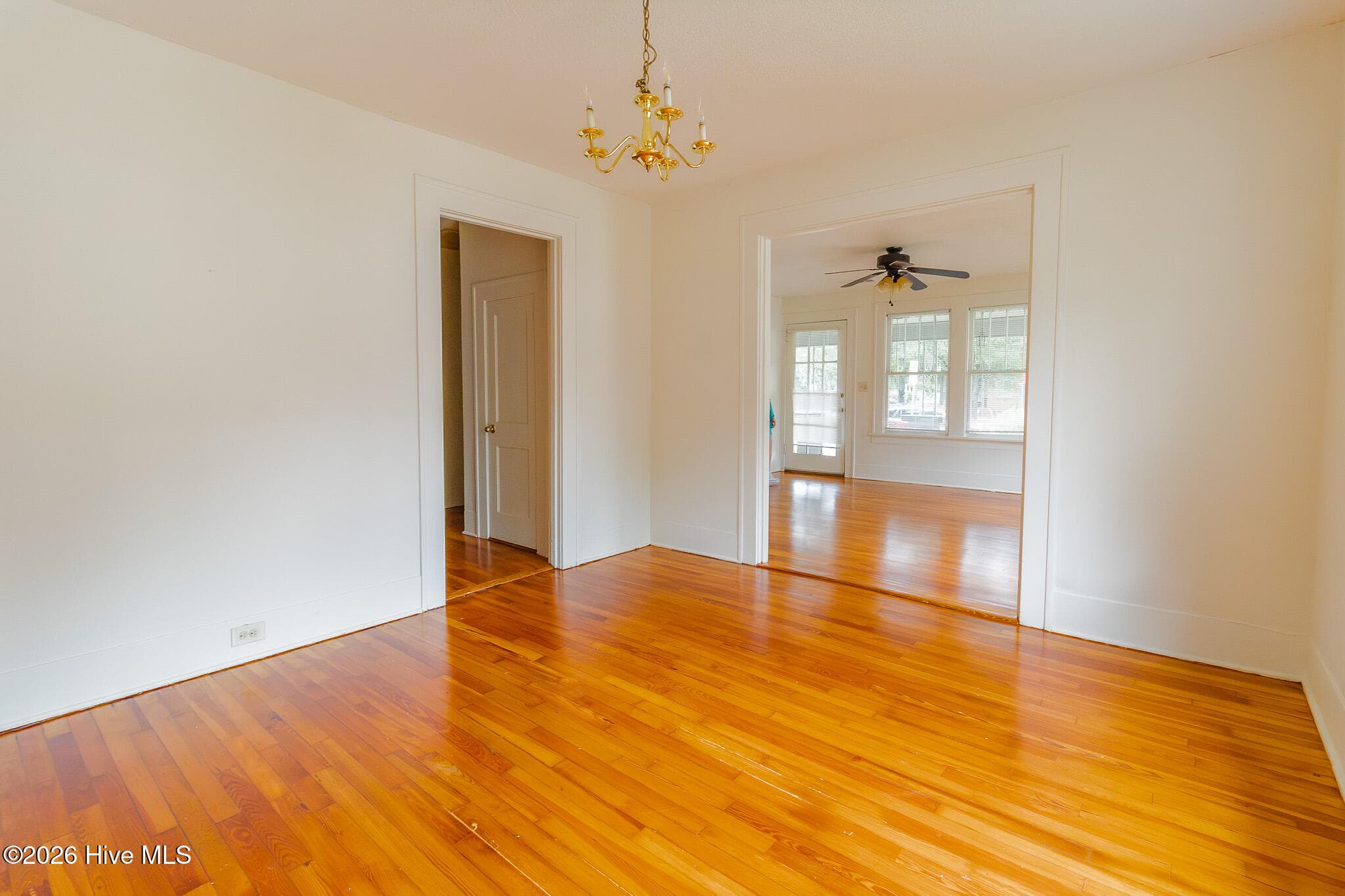 Single Family Residence at 2517 Wrightsboro Road, Augusta, GA 30904, photo 11 of 62