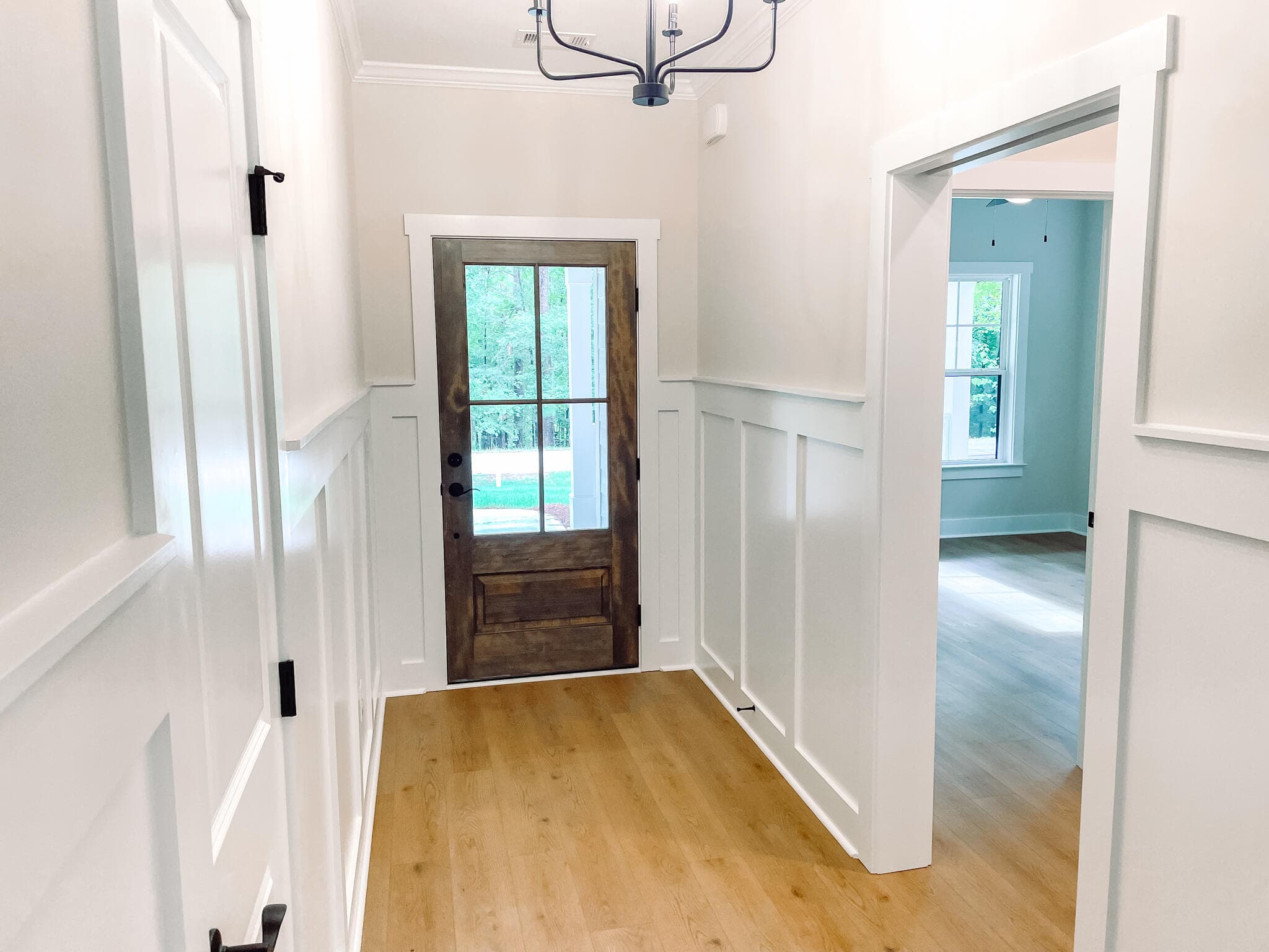 Single Family Residence at 114 Rhett Drive, McCormick, SC 29835, photo 2 of 25