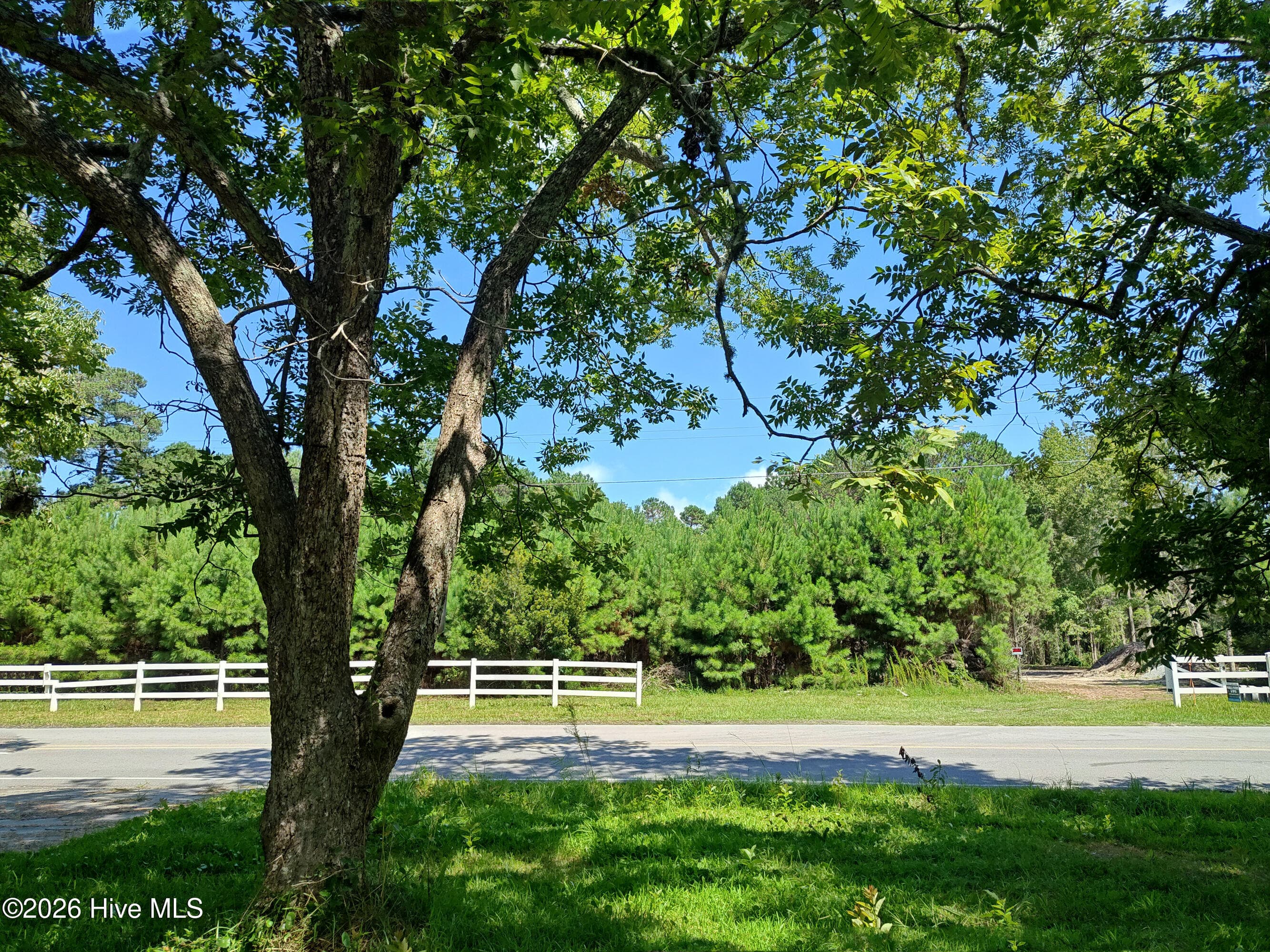 150 Clay Hill Road, Sneads Ferry, NC 28460
