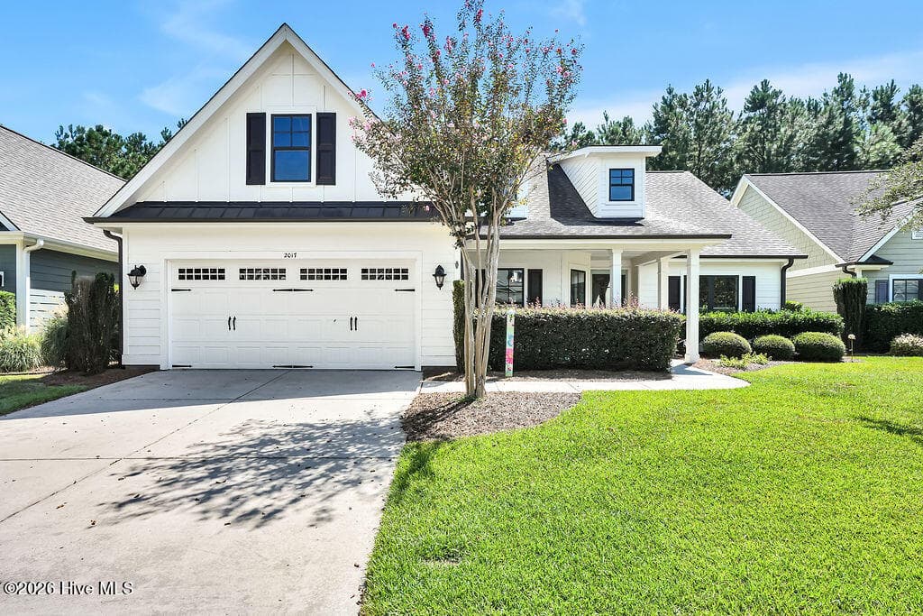 Single Family Residence at 2017 Forest View Circle, Leland, NC 28451, photo 2 of 56