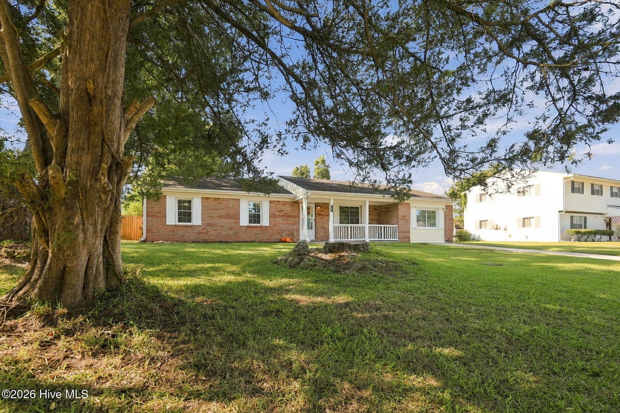 Single Family Residence at 18 Walnut Drive, Jacksonville, NC 28546, photo 6 of 62