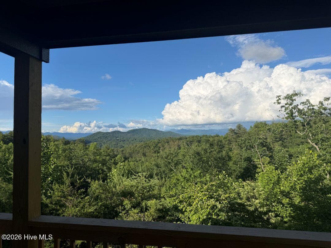 Single Family Residence at 821 Point Overlook Trail, Murphy, NC 28906, photo 2 of 2