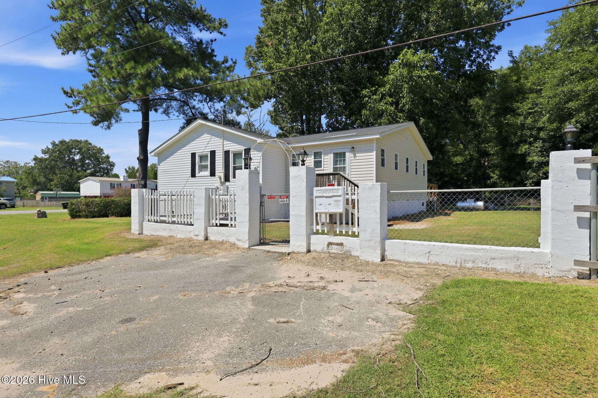 Single Family Residence at 17 Old Fort Shores Road, Chocowinity, NC 27817, photo 32 of 46