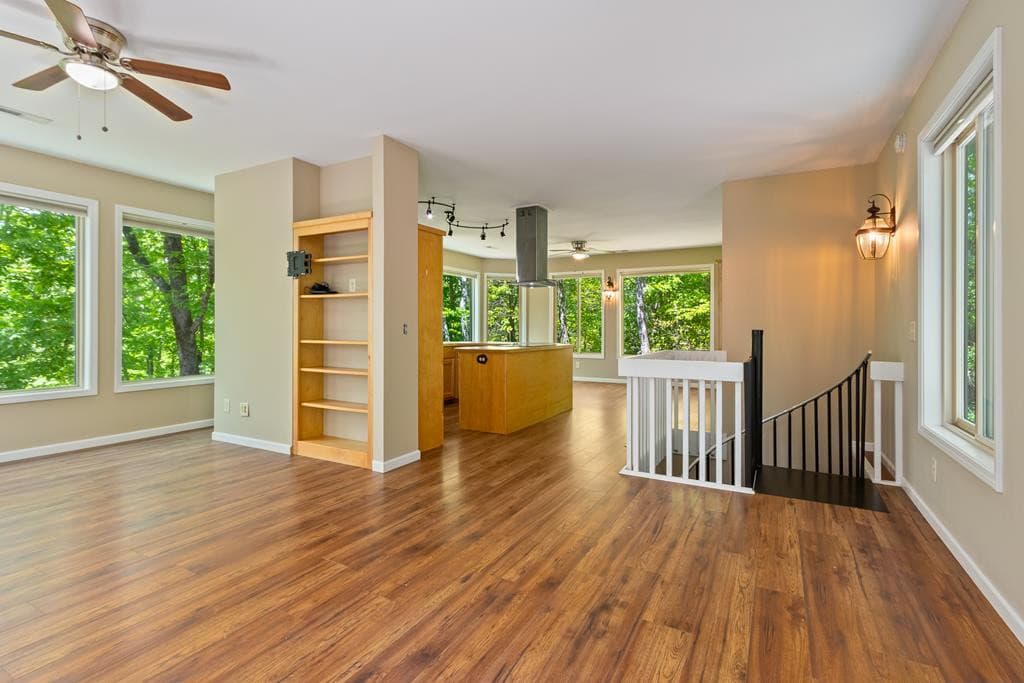 Single Family Residence at 285 Peachtree Mtn Est Road, Murphy, NC 28906, photo 15 of 82