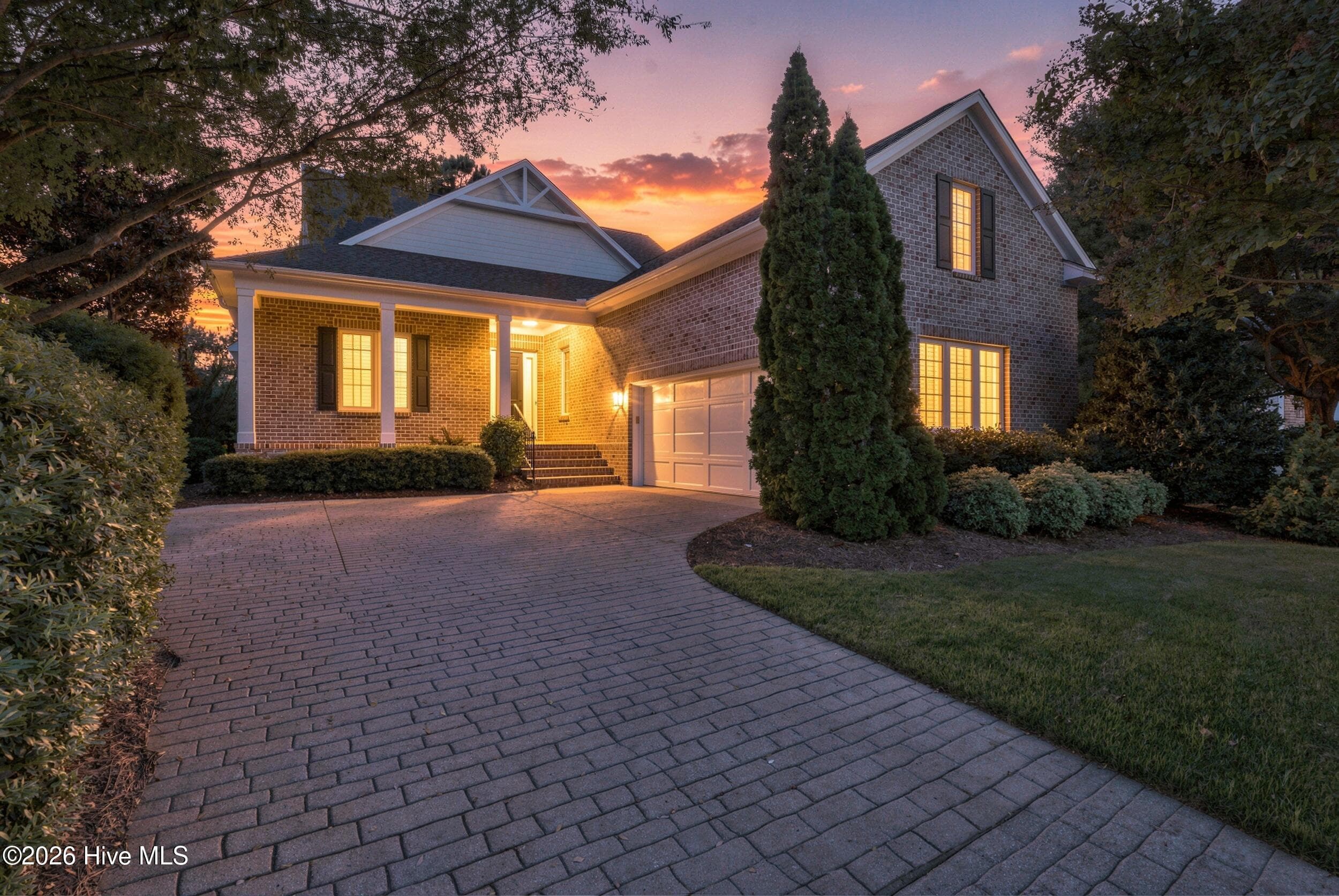 Single Family Residence at 551 Windstar Lane, Wilmington, NC 28411, photo 2 of 65