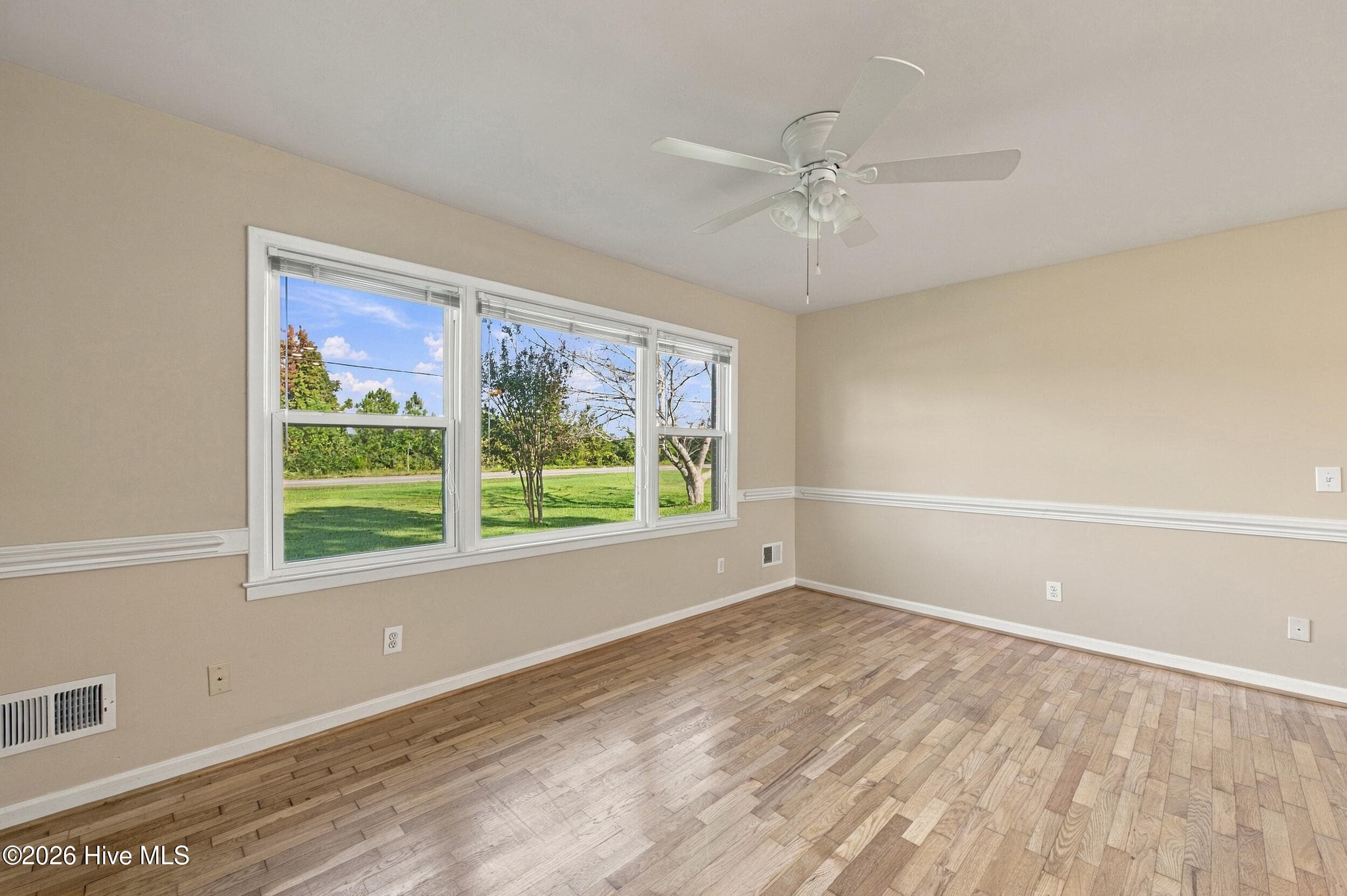 Single Family Residence at 1650 N Kerr Avenue, Wilmington, NC 28405, Wilmington, photo 13 of 38