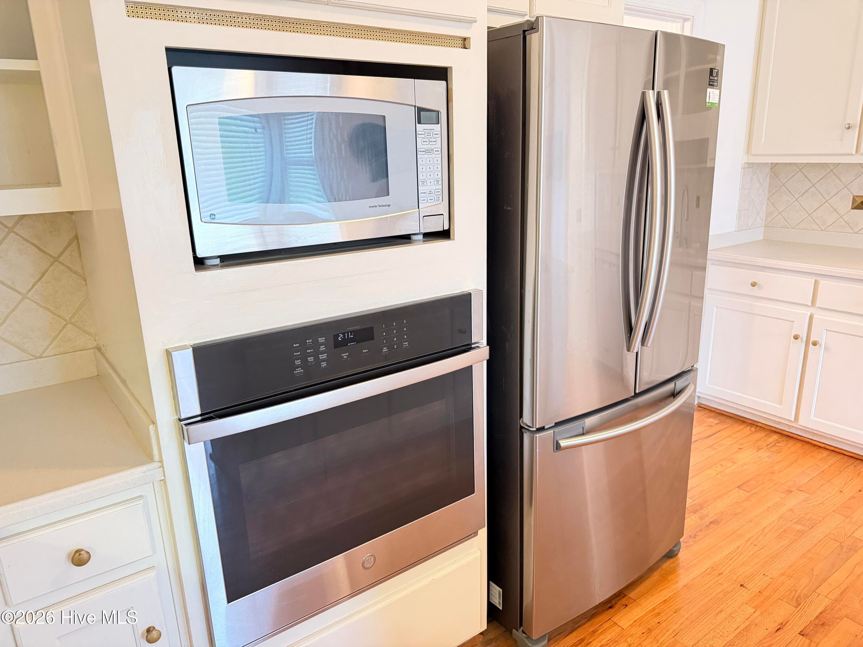 Wall oven, microwave and refrigerator remains! - 4147 Knollcrest Circle N, Martinez, GA 30907