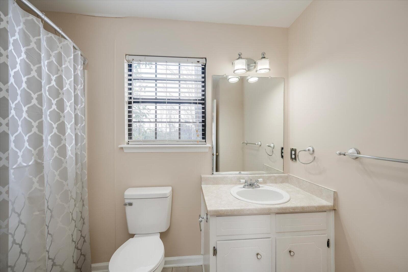 Single Family Residence at 2214 Pleasant Drive, Augusta, GA 30907, photo 20 of 31