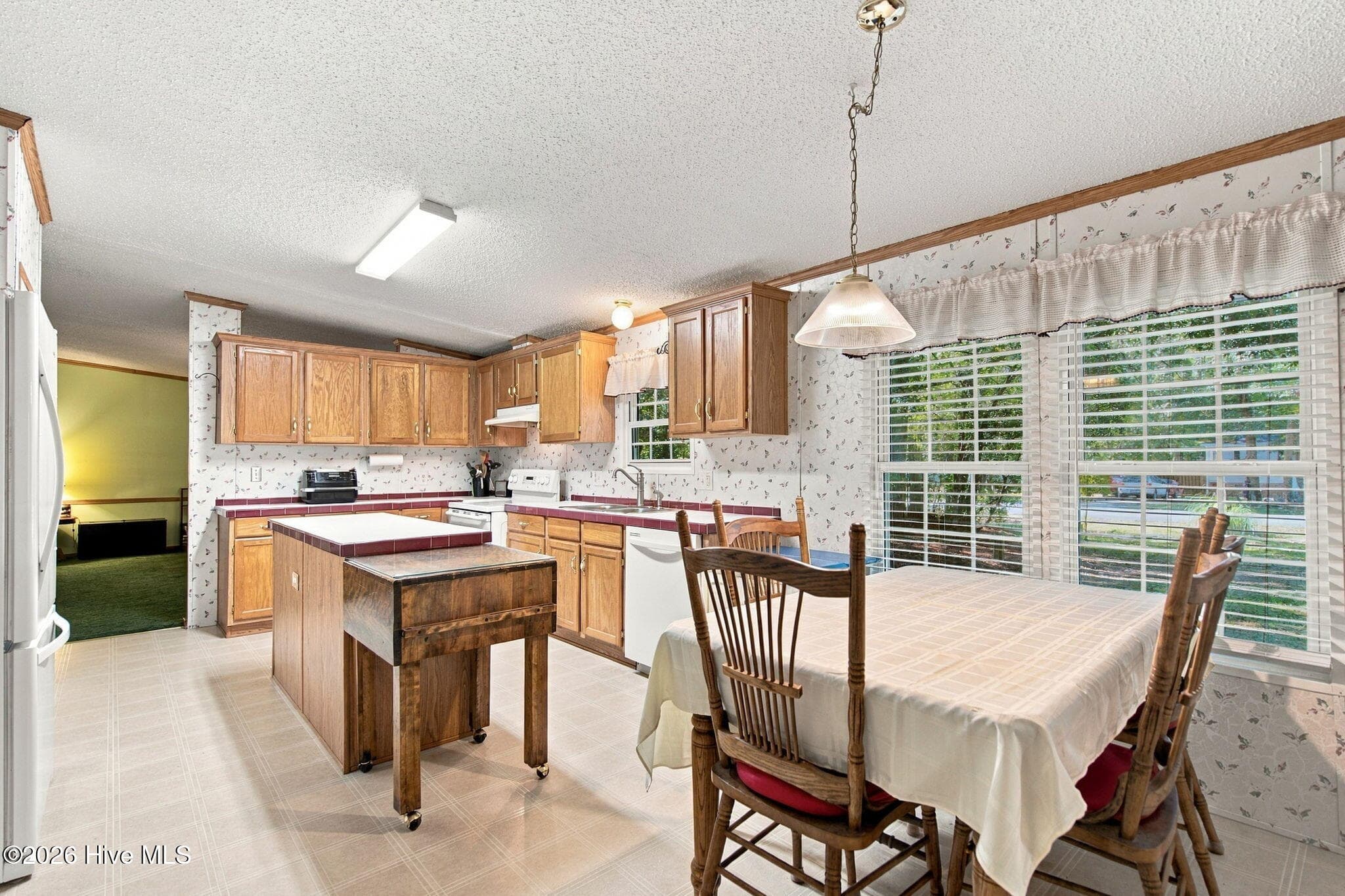Manufactured Home at 42 Warwick Court, Hampstead, NC 28443, photo 12 of 55