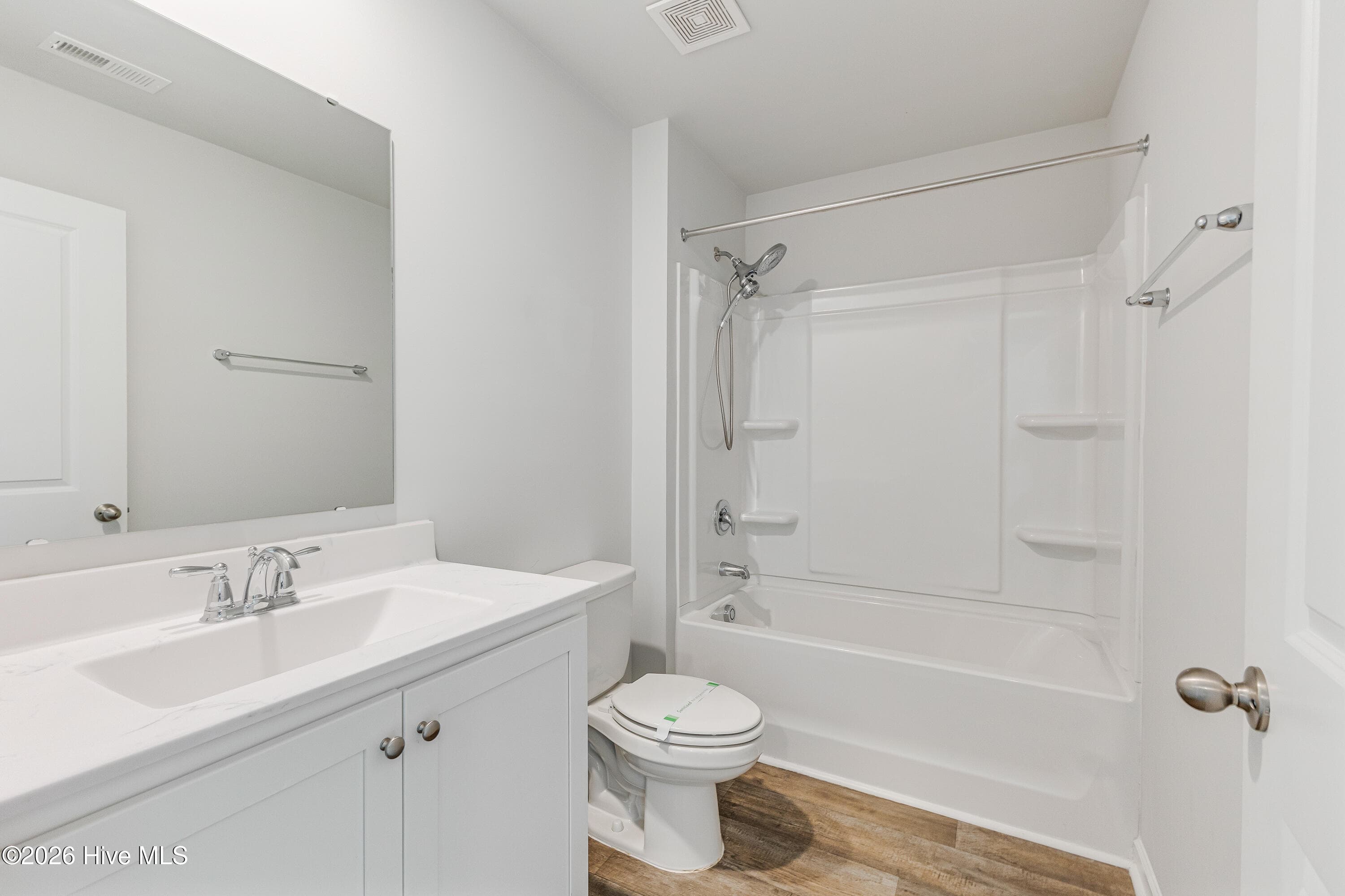 guest bath - 1774 Culdees Lane SE, Bolivia, NC 28422