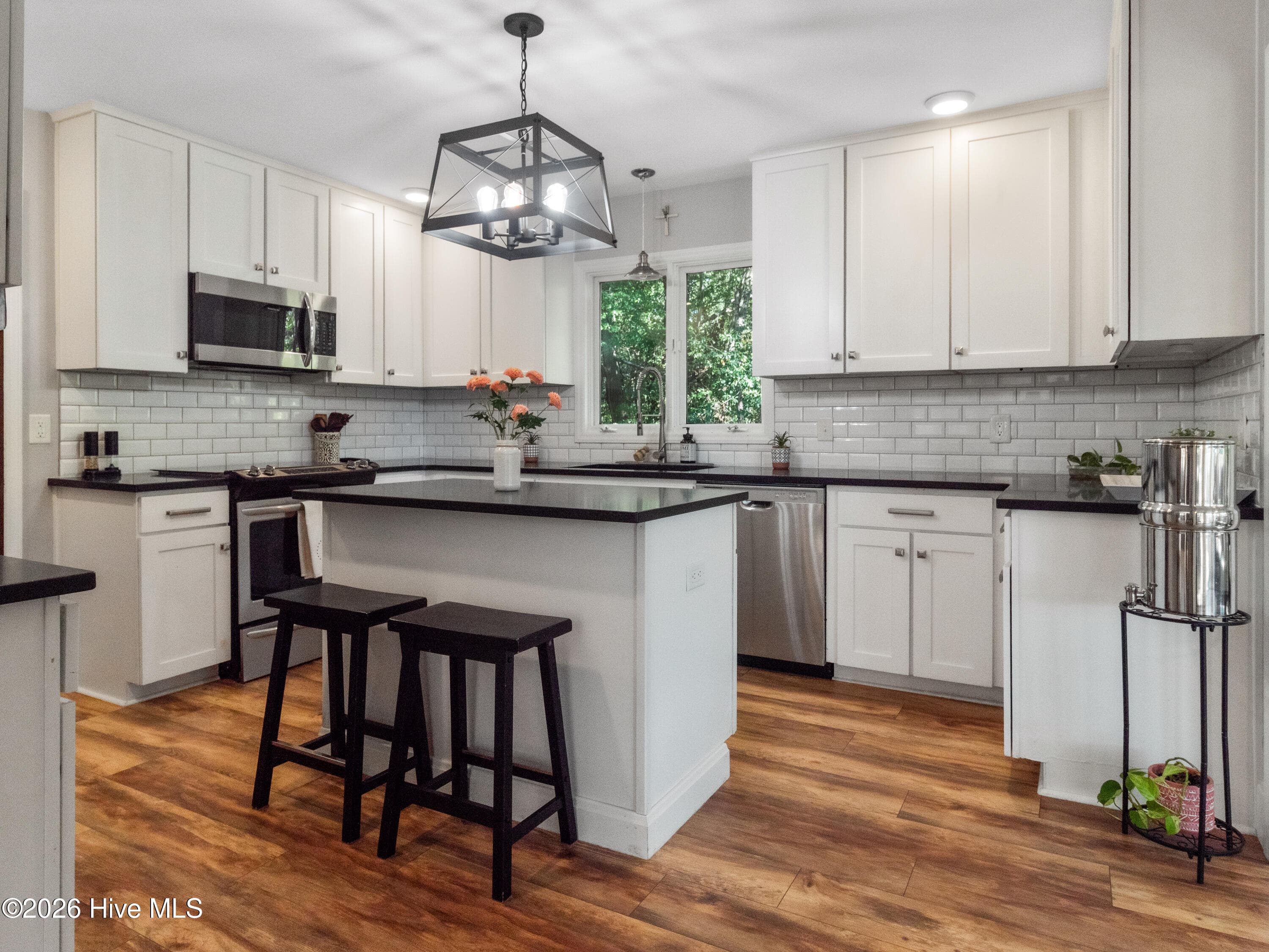 Single Family Residence at 254 Devonshire Avenue W, West End, NC 27376, photo 18 of 35