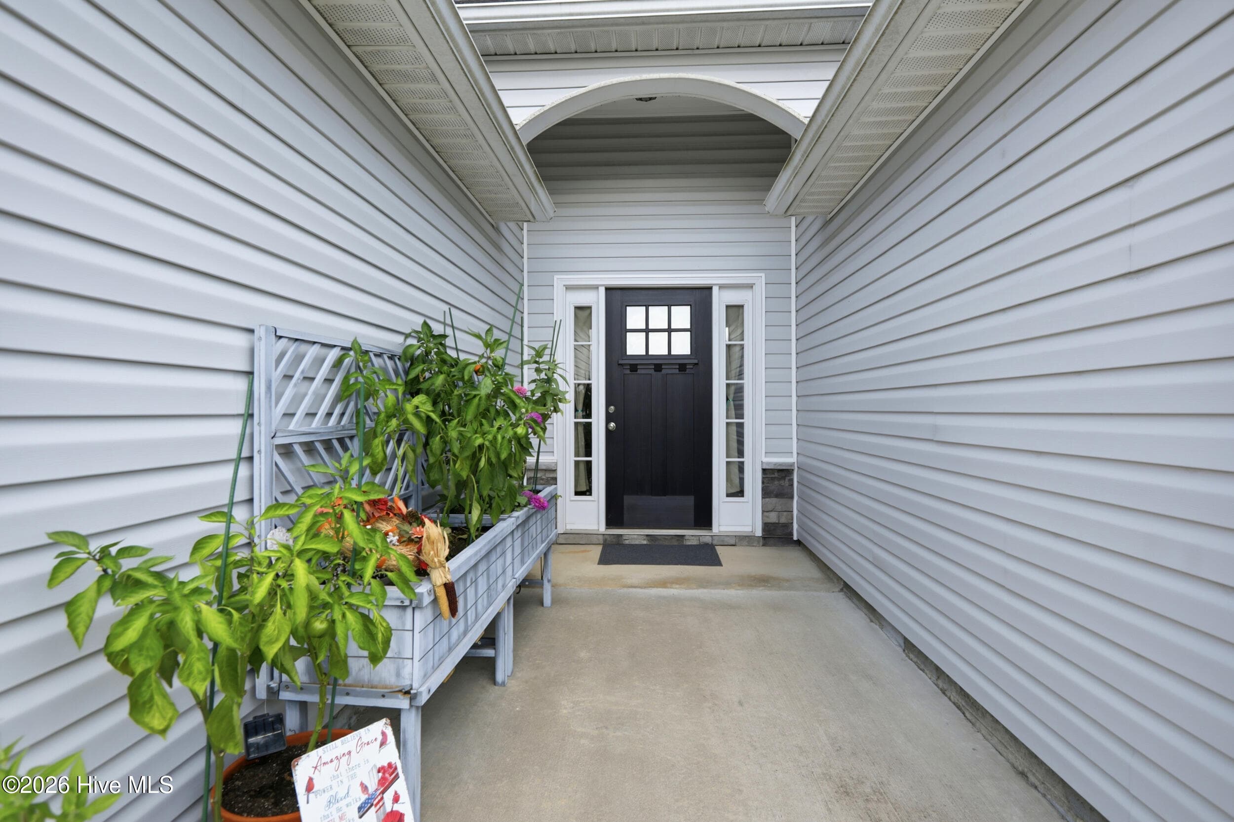Single Family Residence at 306 Wood House Drive, Jacksonville, NC 28546, photo 7 of 56