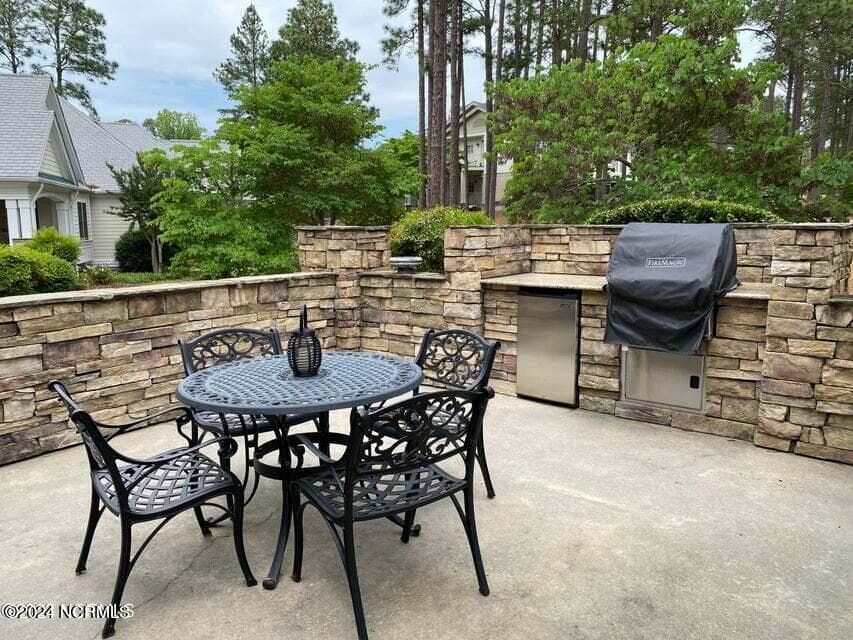 photo representative of 2-bedroom unit - 280 Cochrane Castle Circle # 8, Pinehurst, NC 28374