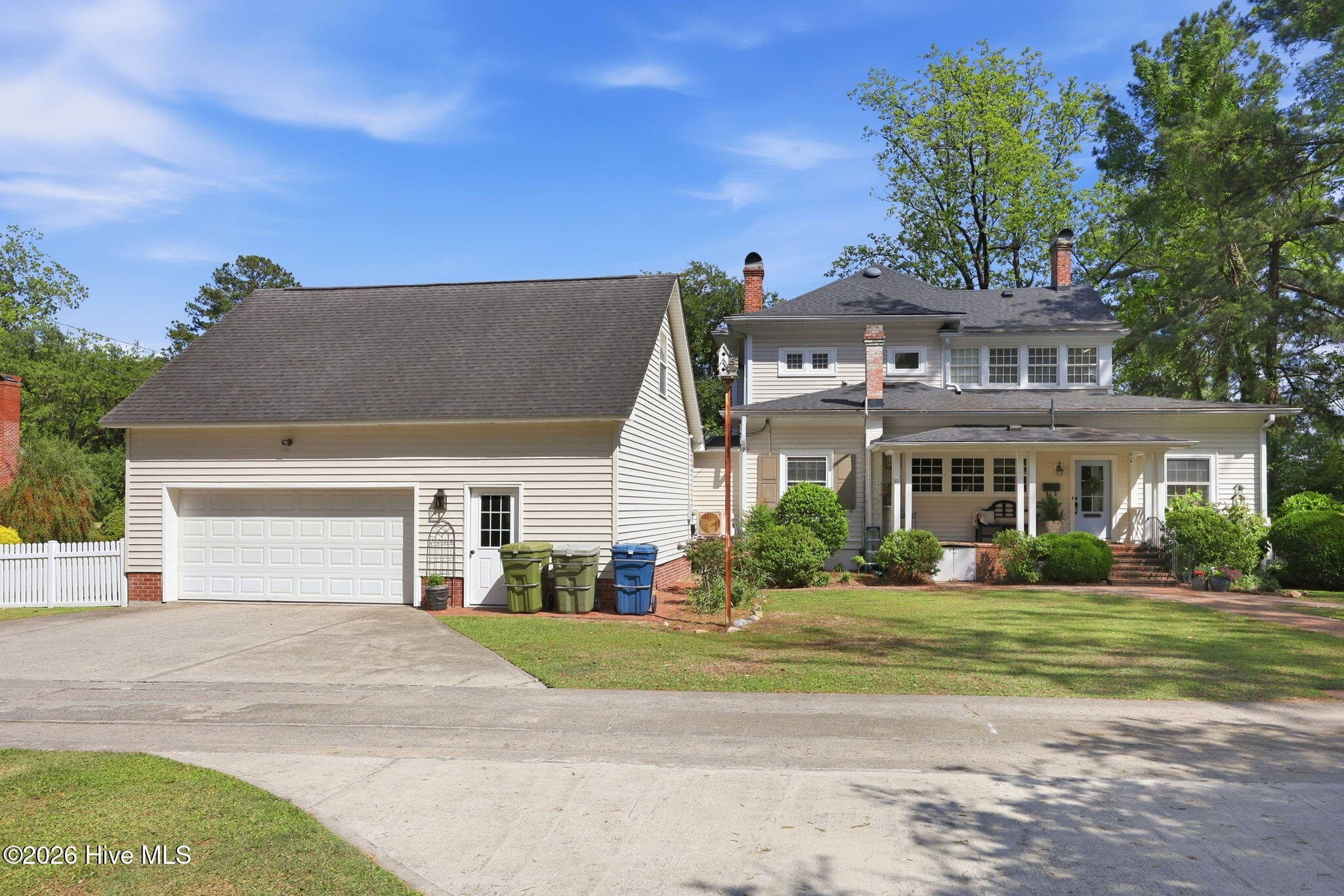 Garage - 1126 N Market Street, Washington, NC 27889