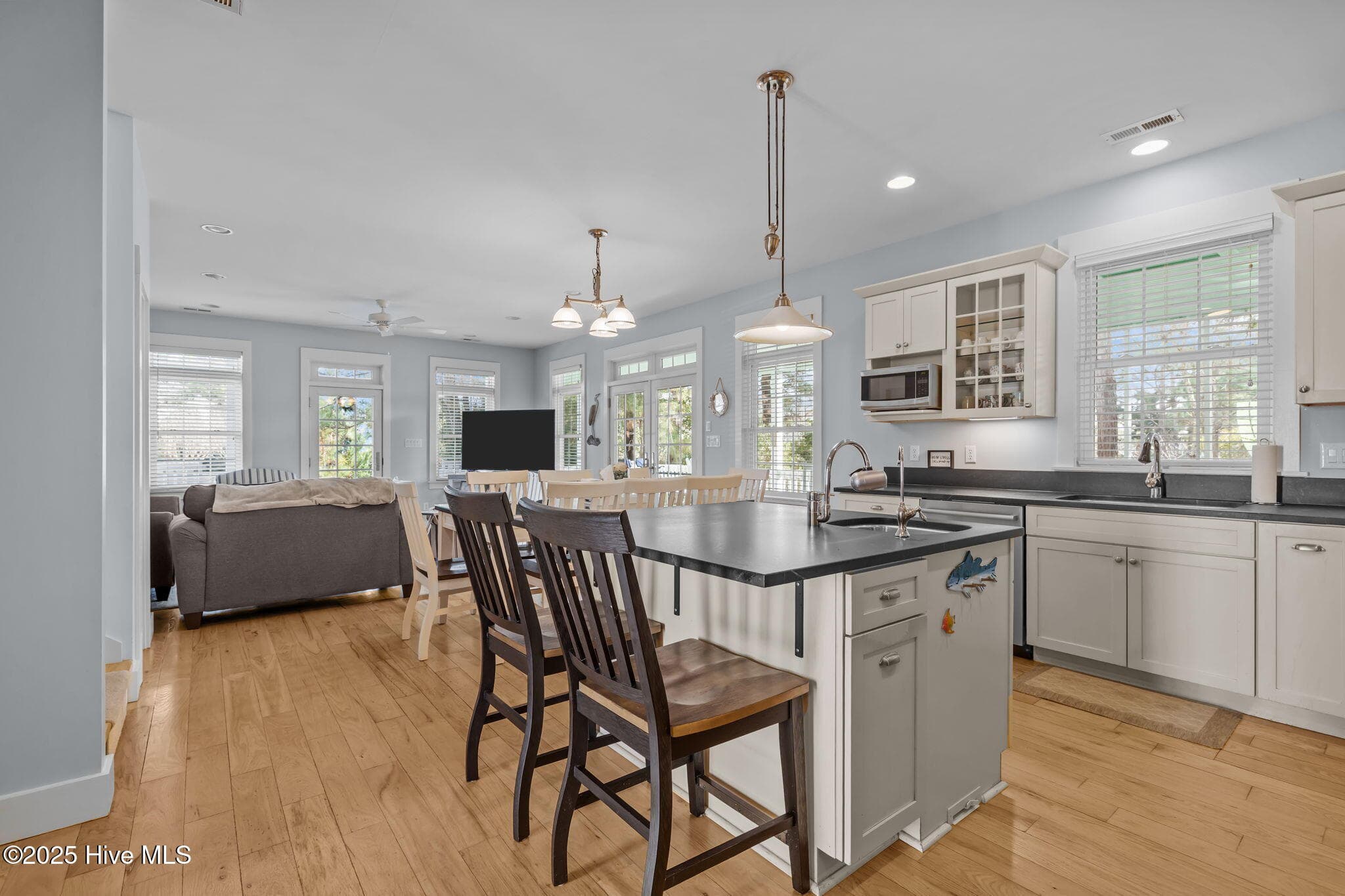 Single Family Residence at 320 Governor Safford Lane, Emerald Isle, NC 28594, photo 10 of 90