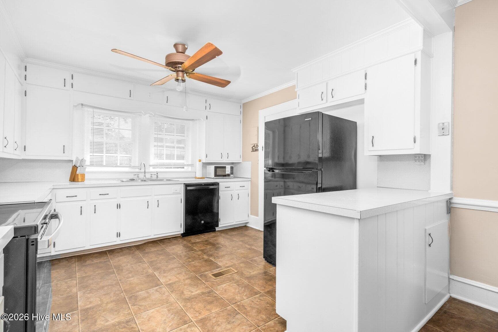 Kitchen - 405 E Center Street, Nashville, NC 27856