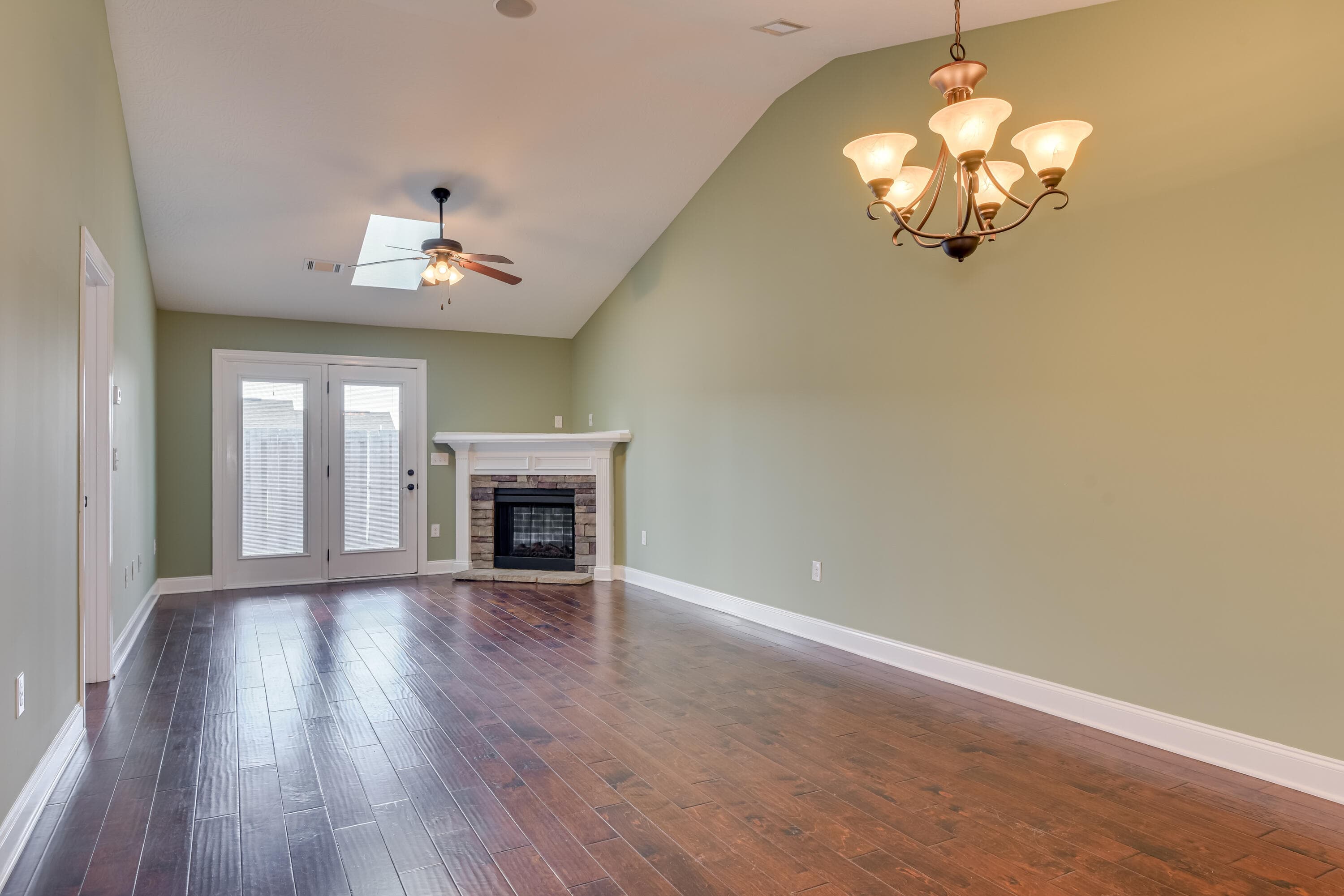Townhouse at 293 Harvester Drive, North Augusta, SC 29860, photo 13 of 95