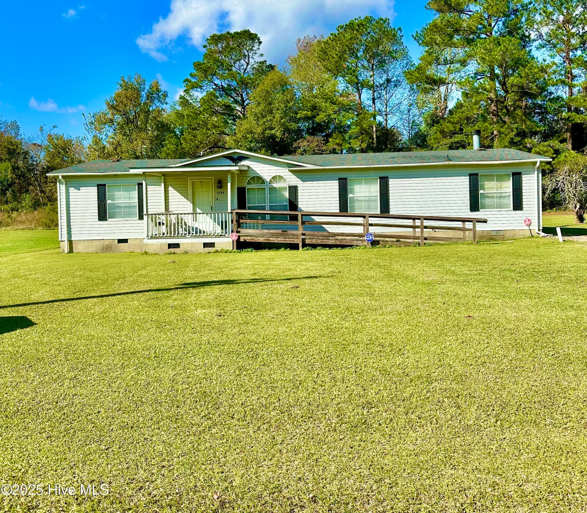 Manufactured Home at 1232 Mears Lane, Clarkton, NC 28433
