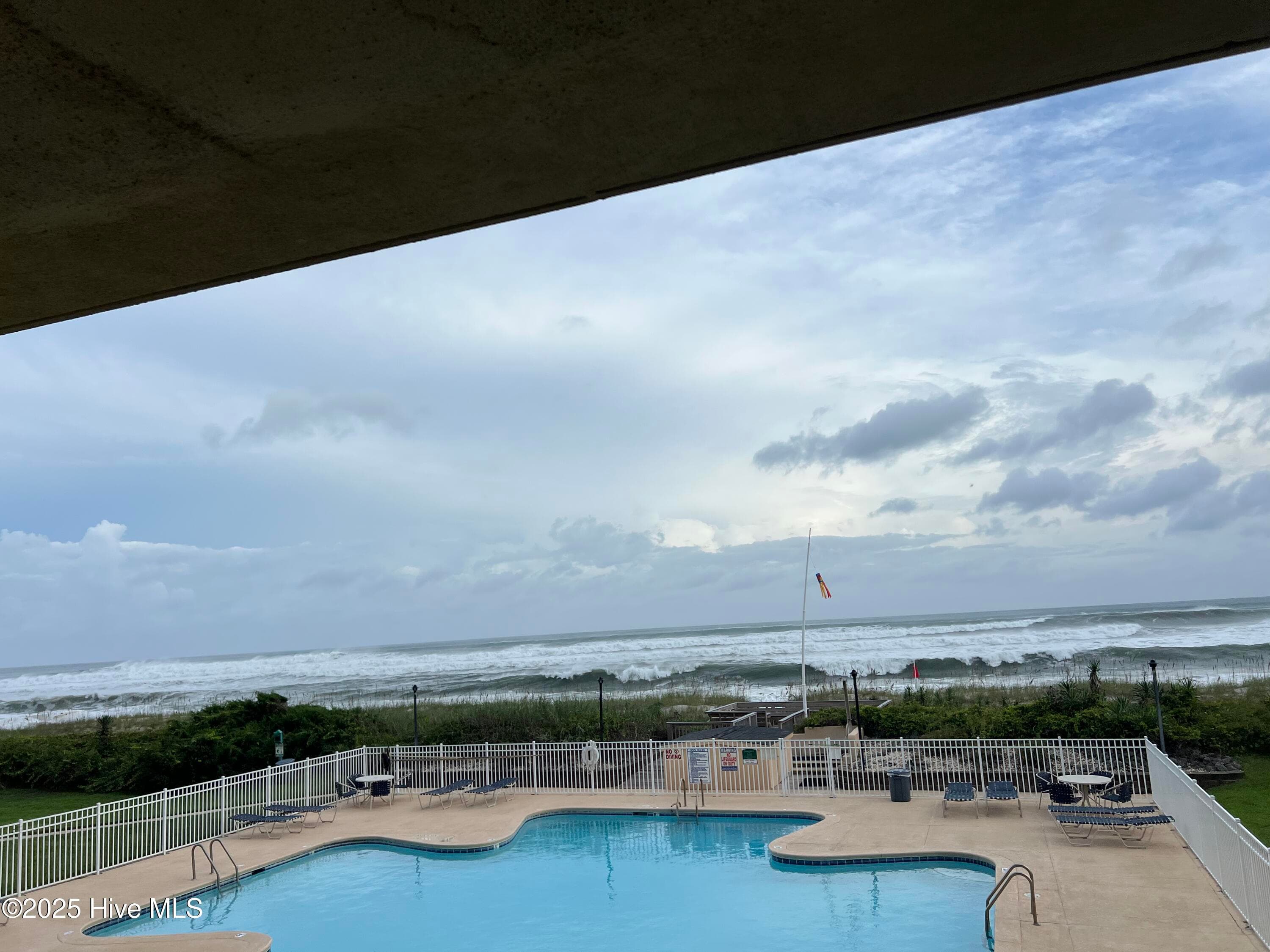 2305 W Fort Macon Road 207, Atlantic Beach, NC 28512