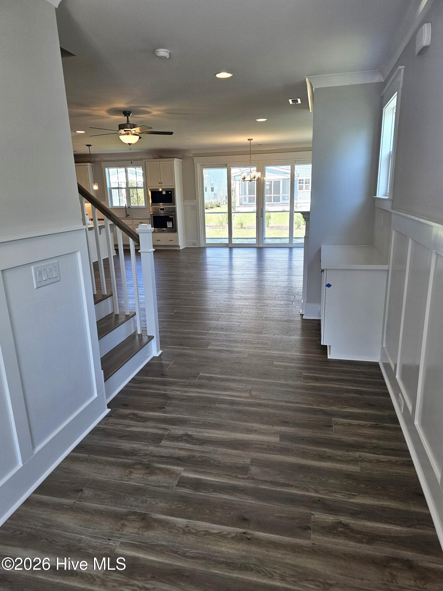 Single Family Residence at 5309 Sunfish Lane, Wilmington, NC 28412, photo 2 of 15