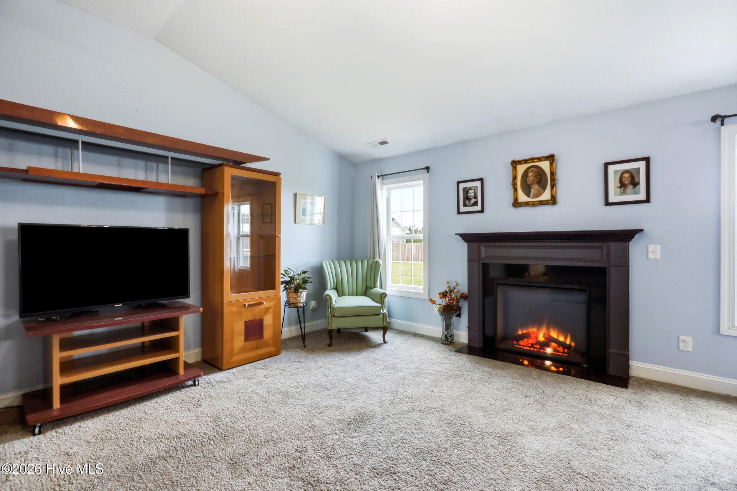 Single Family Residence at 306 Wood House Drive, Jacksonville, NC 28546, photo 10 of 56