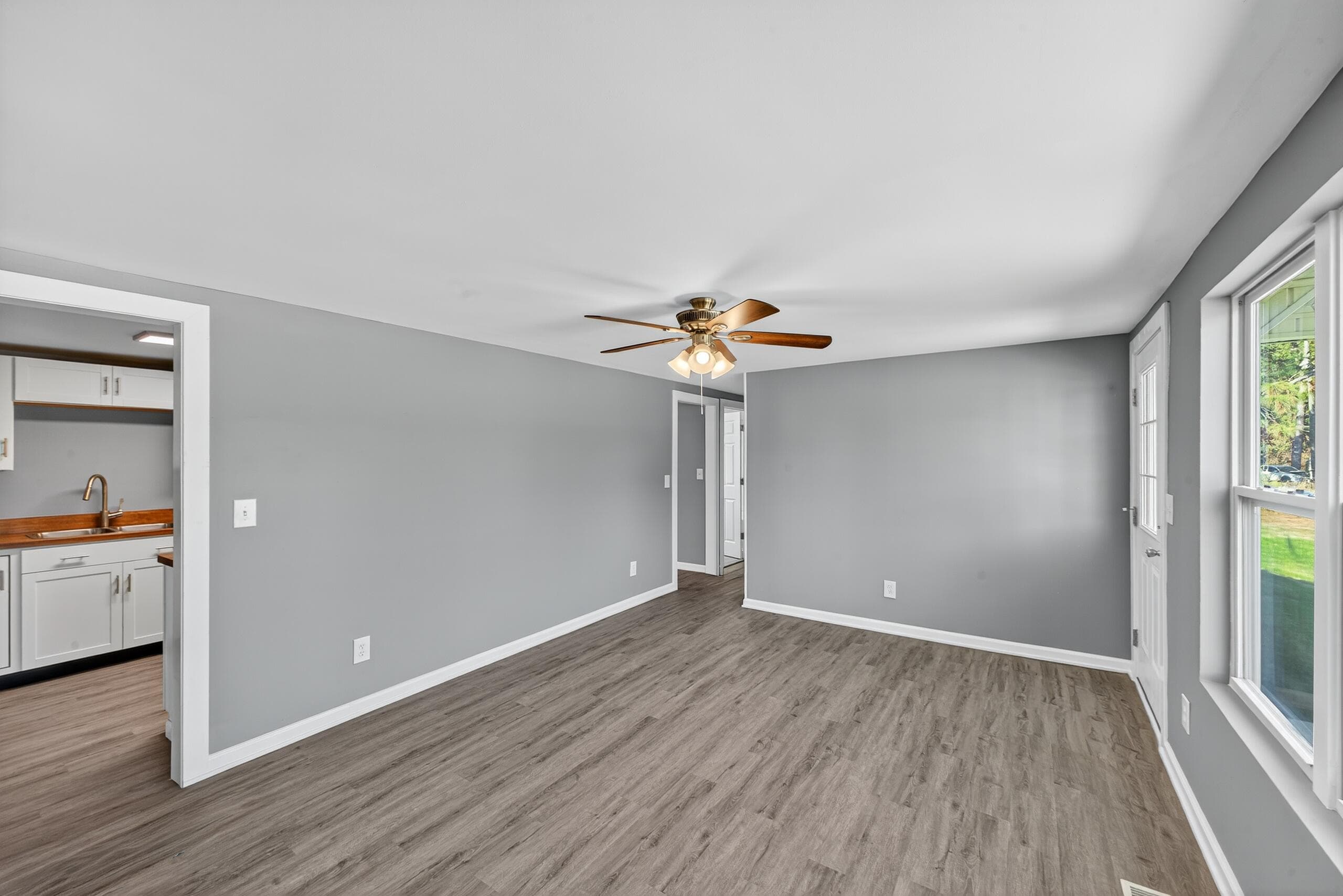 Single Family Residence at 20135 Us-Hwy 278, Williston, SC 29853, photo 7 of 28