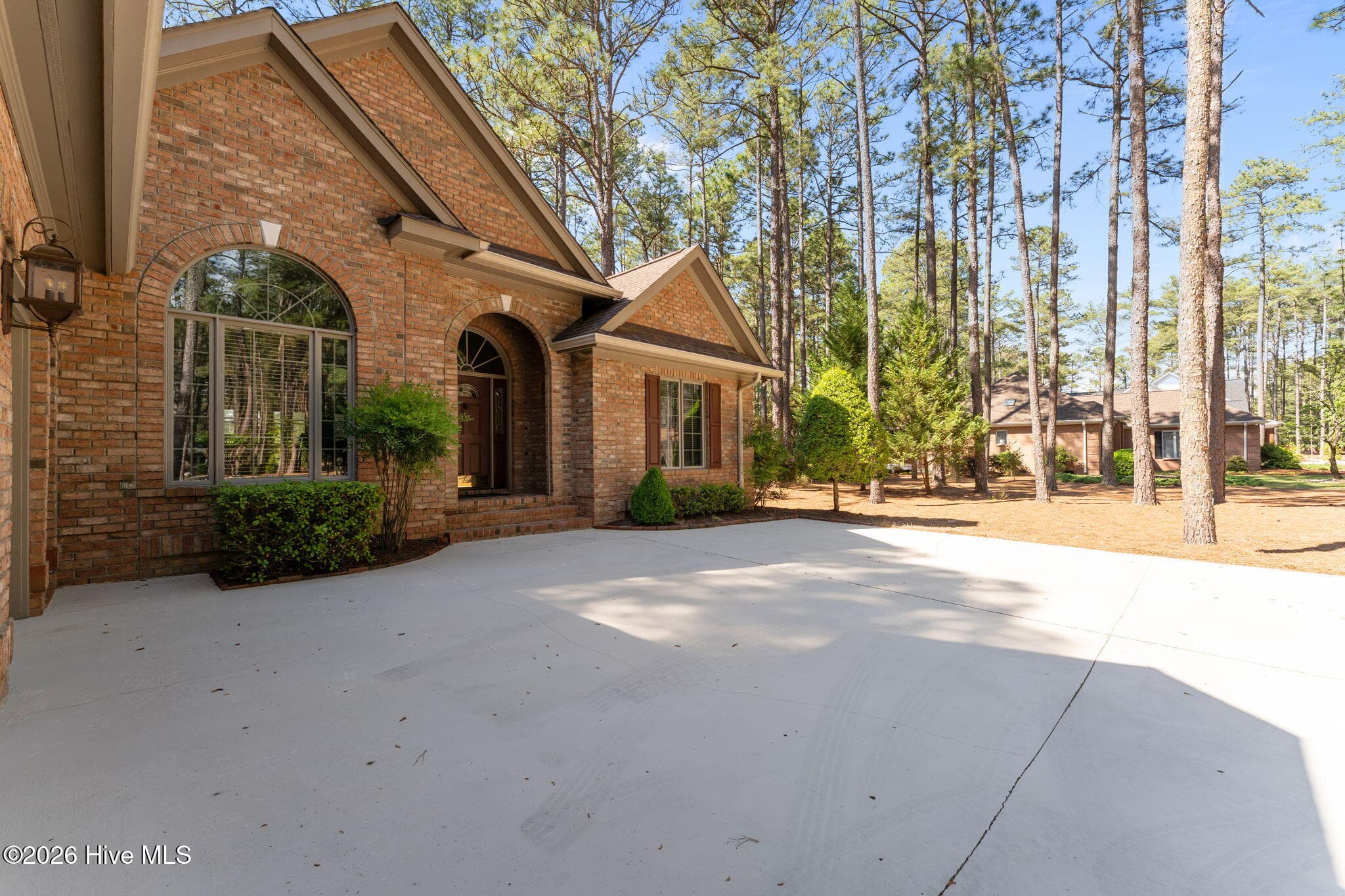 Single Family Residence at 28 Abbottsford Drive, Pinehurst, NC 28374, photo 5 of 51