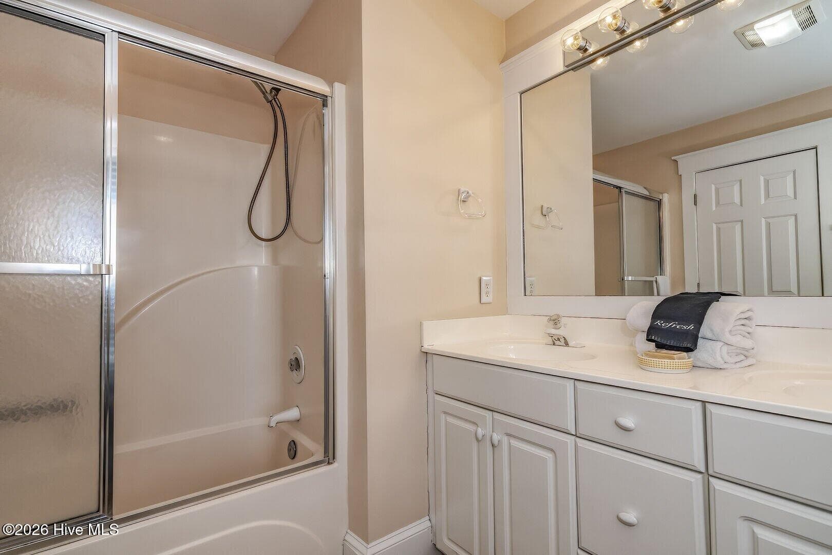 Townhouse at 905 Bramble Reach # B, Bald Head Island, NC 28461, photo 17 of 37
